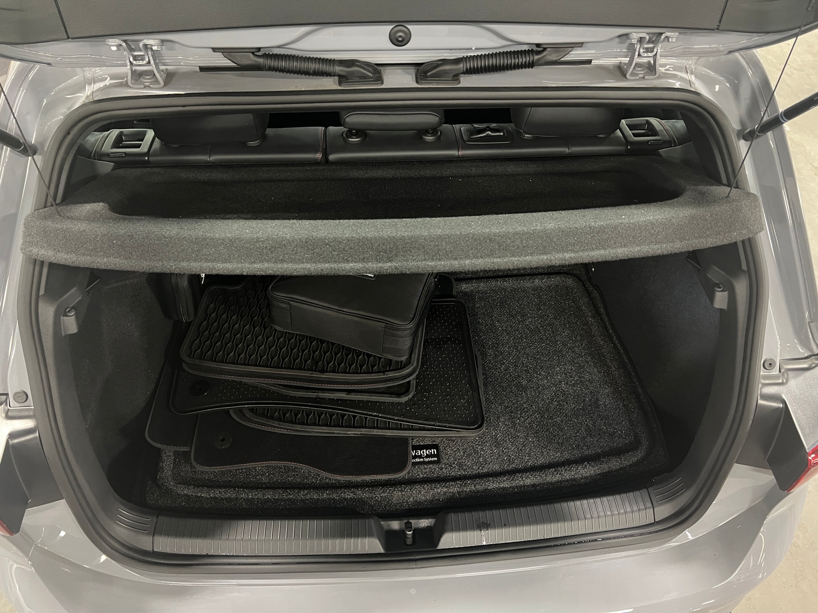 Thumbnail: 2024 Volkswagen Golf - 6