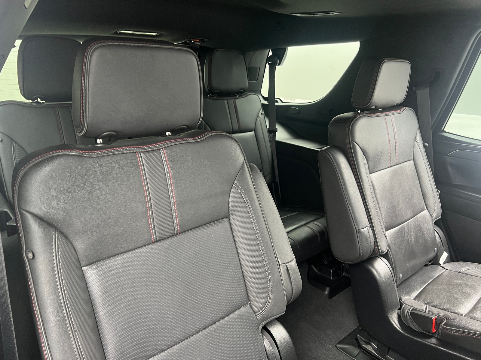 Thumbnail: 2023 Chevrolet Tahoe - 5