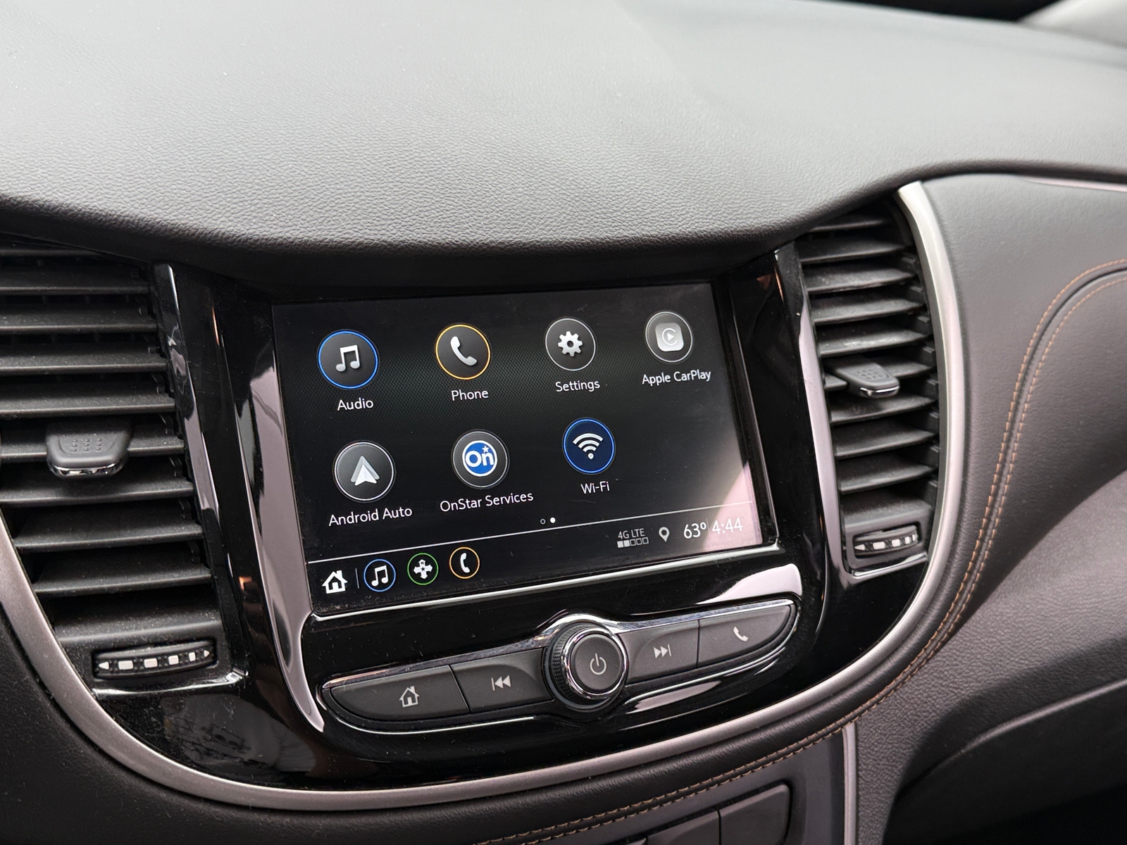 Thumbnail: 2019 Chevrolet Trax - 4