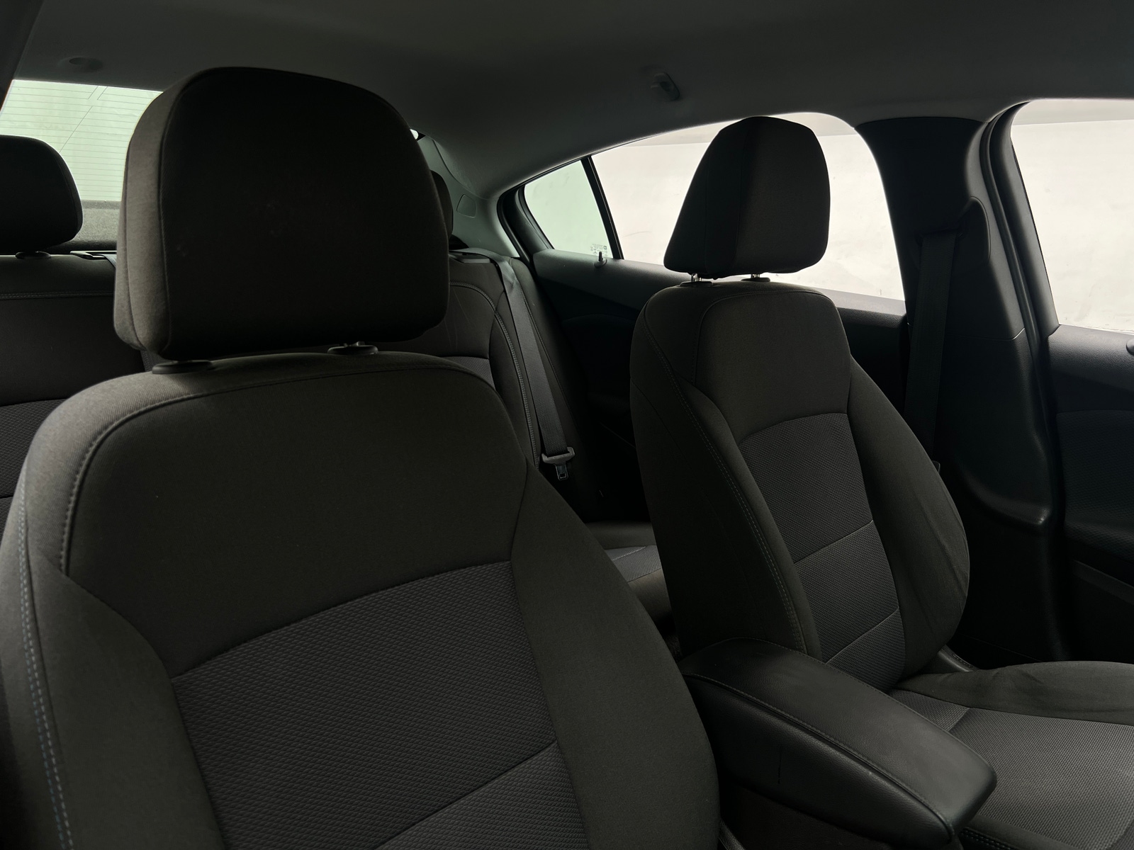 Thumbnail: 2019 Chevrolet Cruze - 2