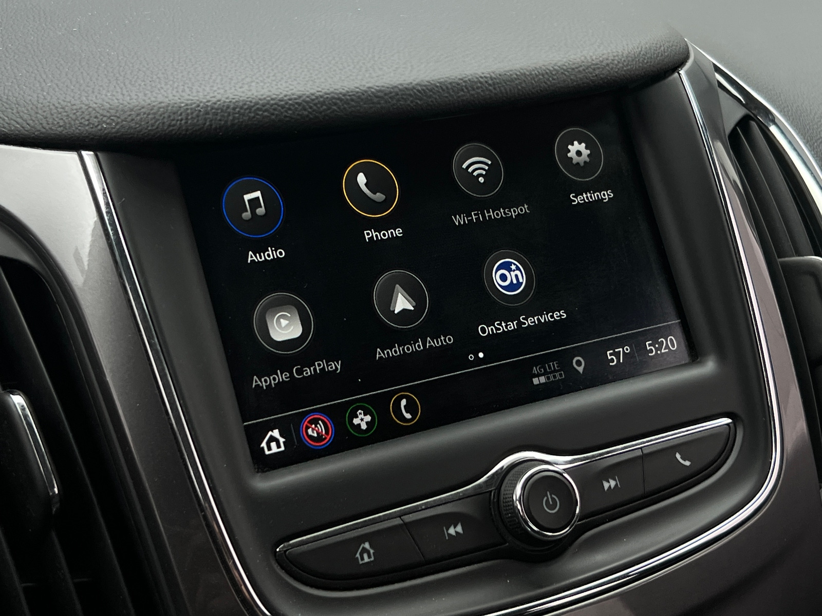 Thumbnail: 2019 Chevrolet Cruze - 4