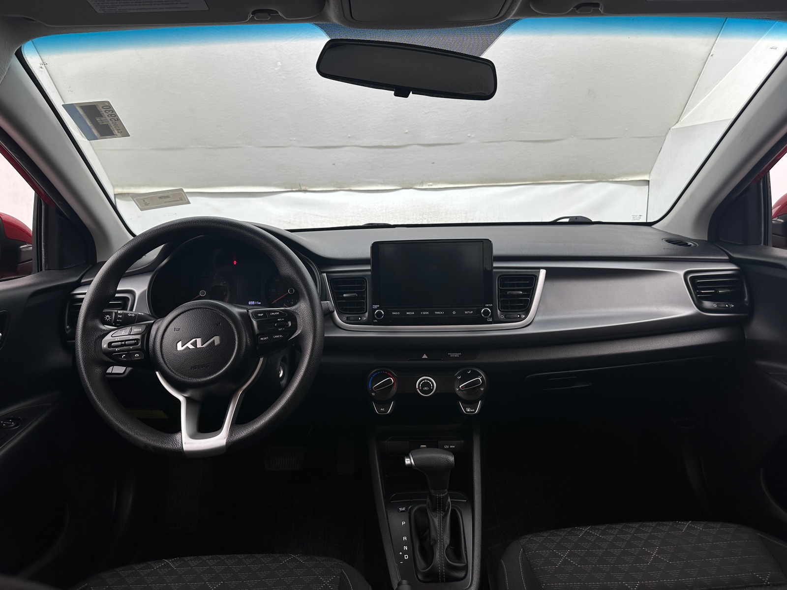 Thumbnail: 2023 Kia Rio - 3