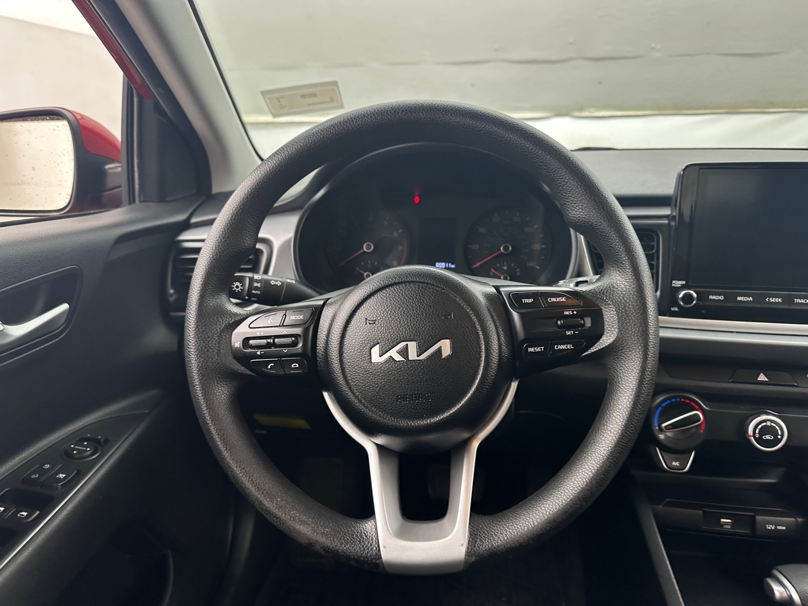 Thumbnail: 2023 Kia Rio - 5