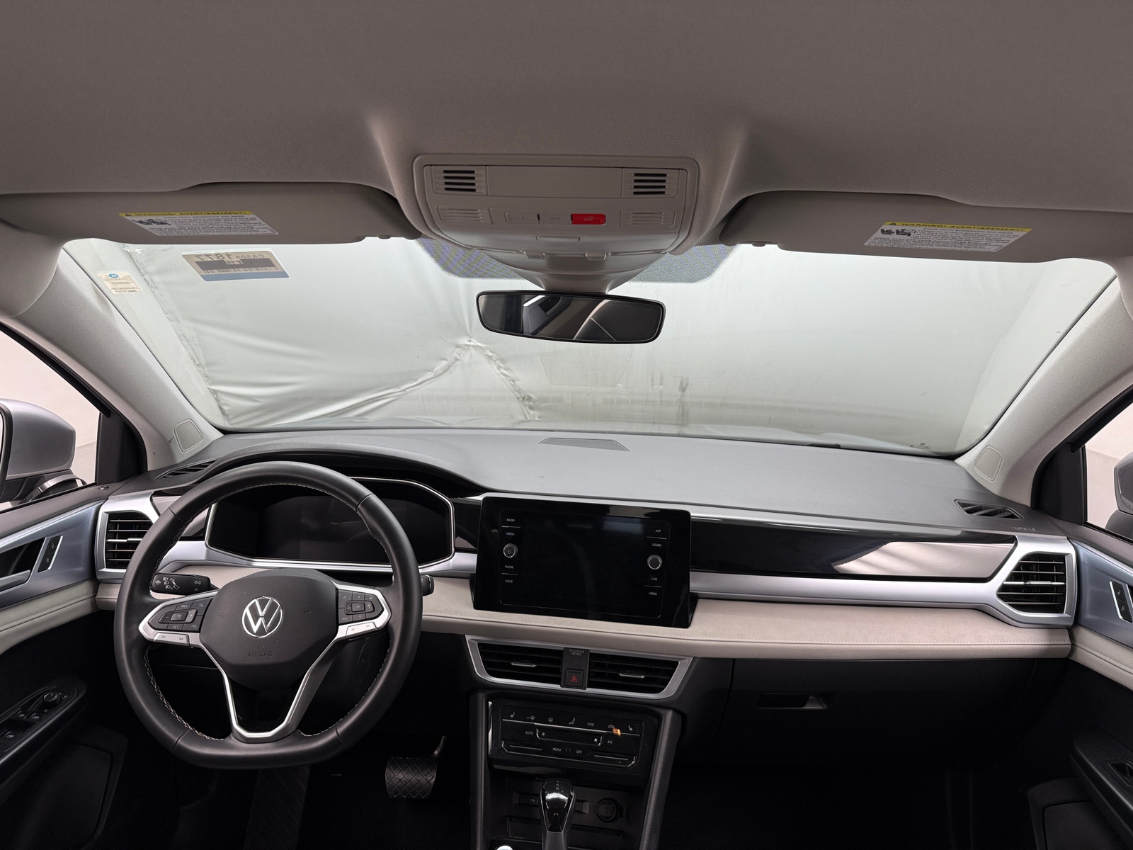 Thumbnail: 2025 Volkswagen Taos - 3