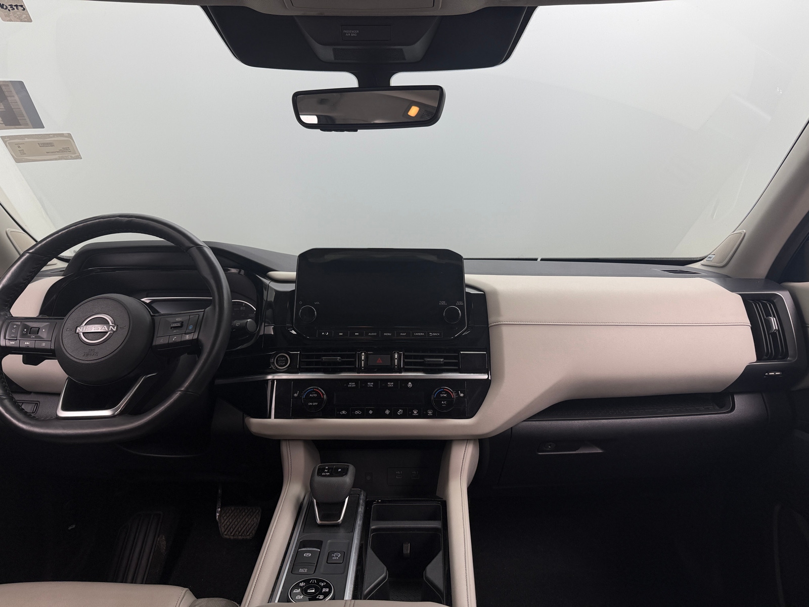 Thumbnail: 2023 Nissan Pathfinder - 2