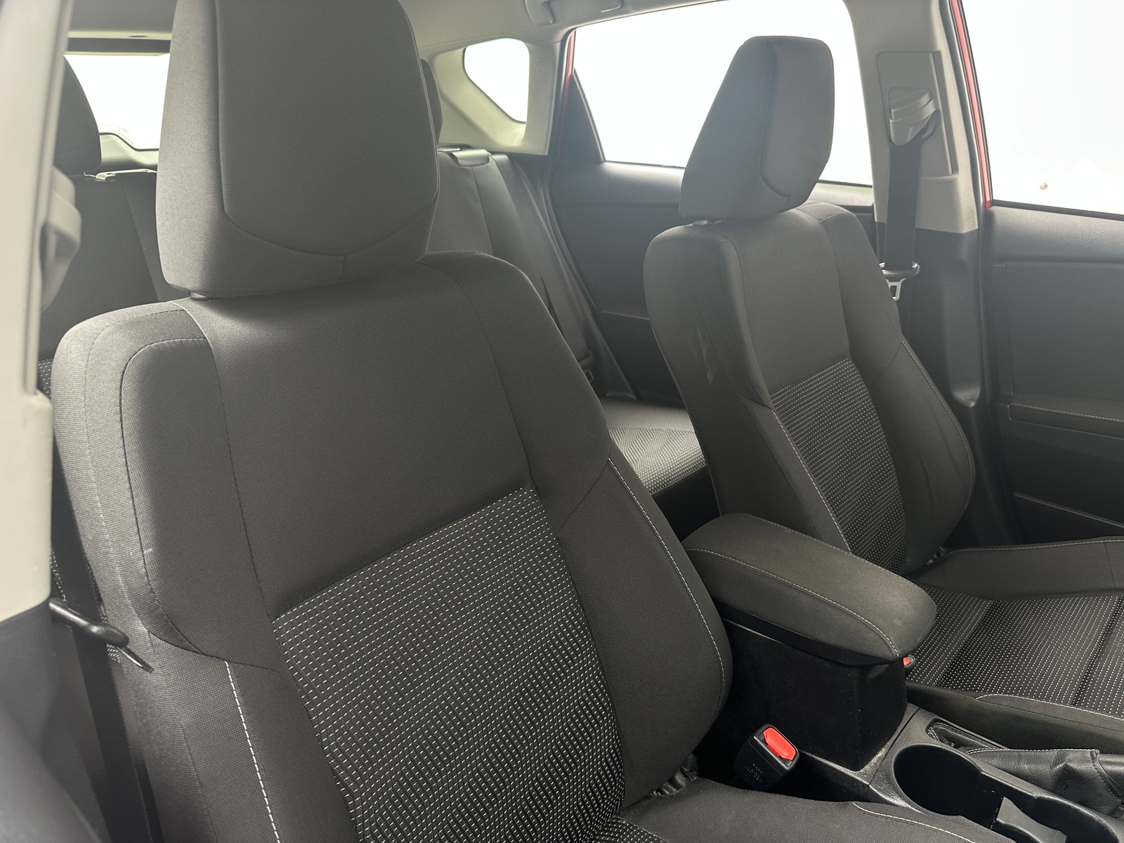 Thumbnail: 2018 Toyota Corolla iM - 2