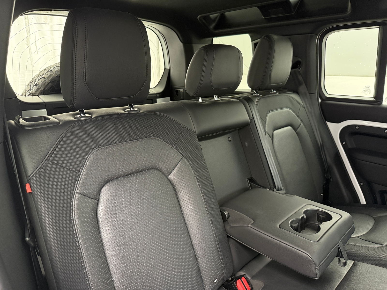 Thumbnail: 2024 Land Rover Defender - 5