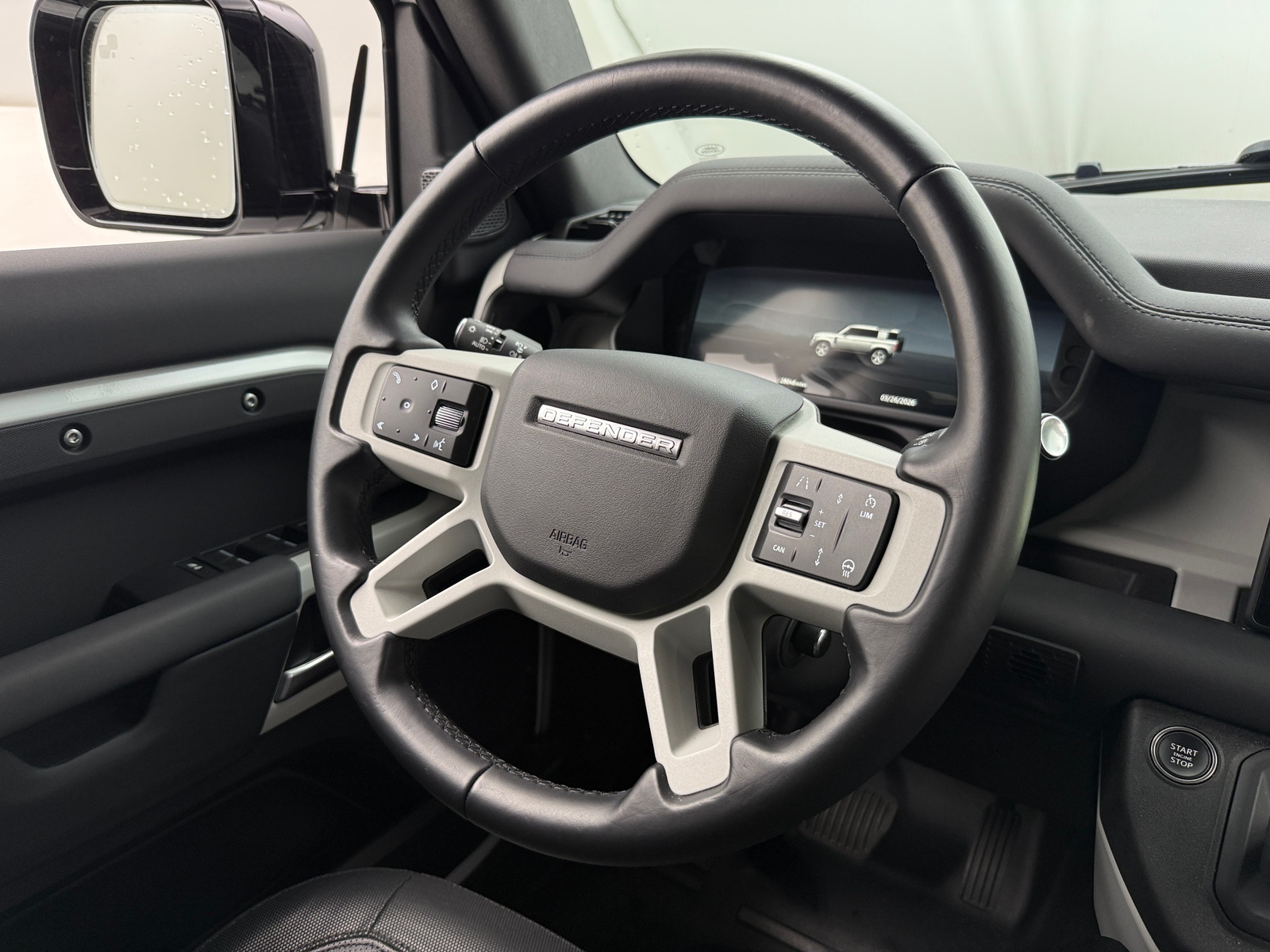 Thumbnail: 2024 Land Rover Defender - 4