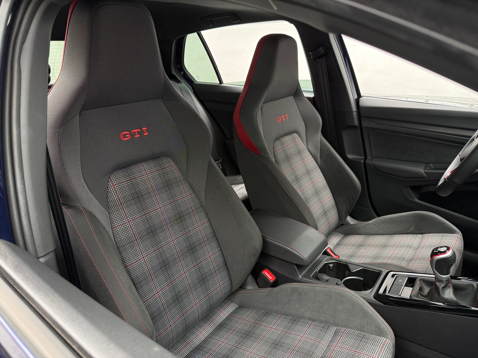 Thumbnail: 2024 Volkswagen Golf - 2