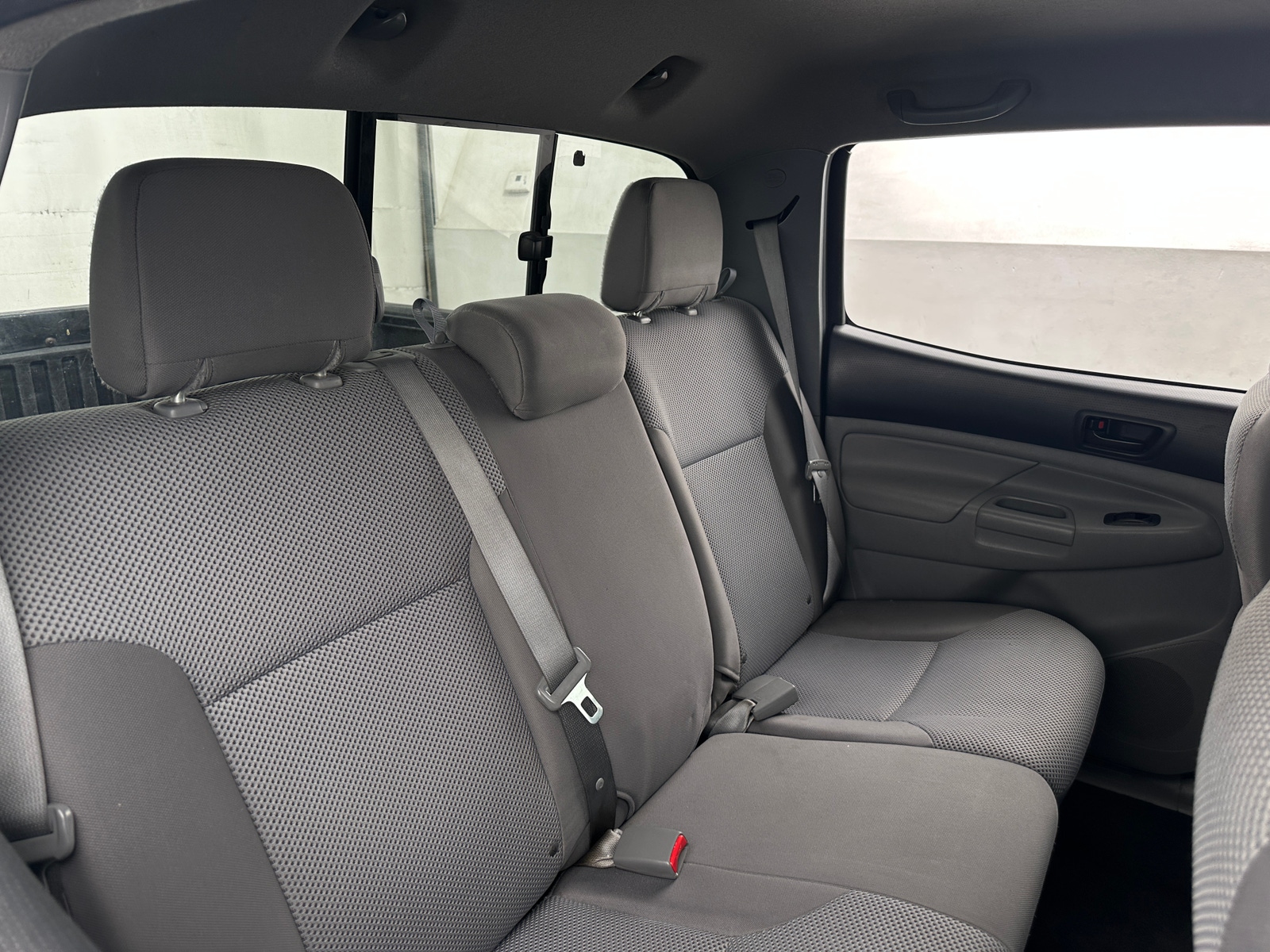 Thumbnail: 2015 Toyota Tacoma - 6