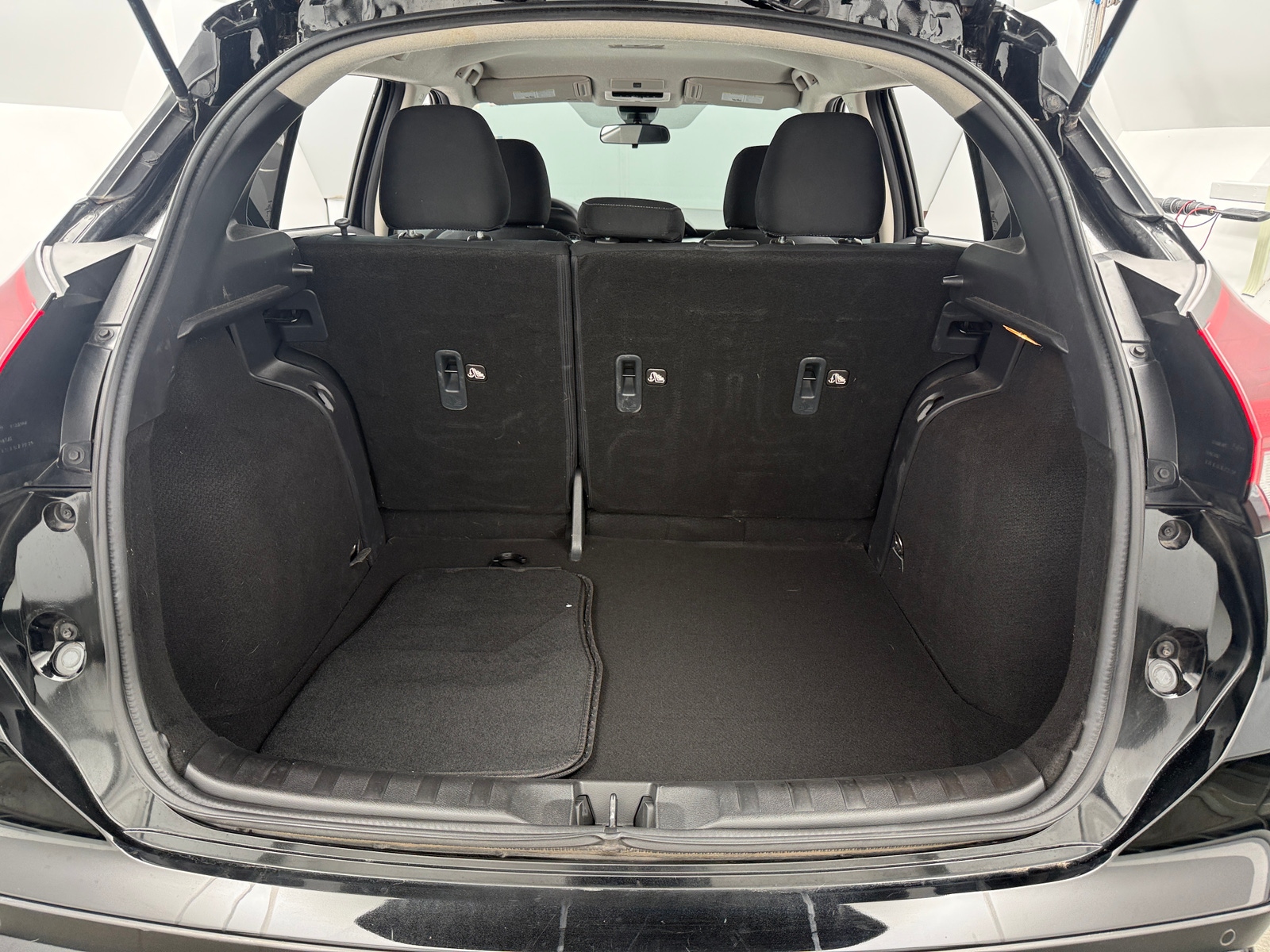 Thumbnail: 2024 Nissan Kicks - 7