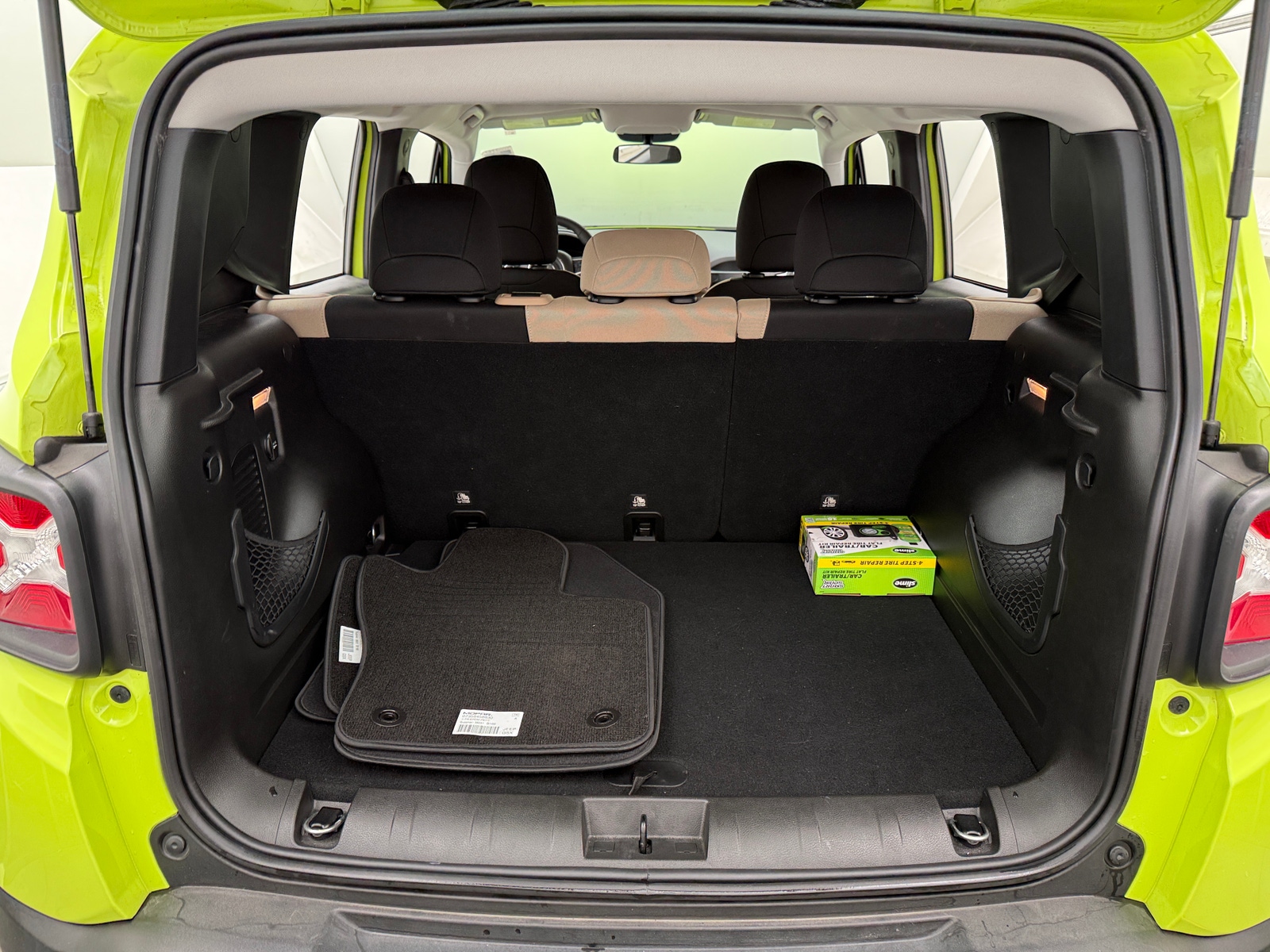 Thumbnail: 2017 Jeep Renegade - 7