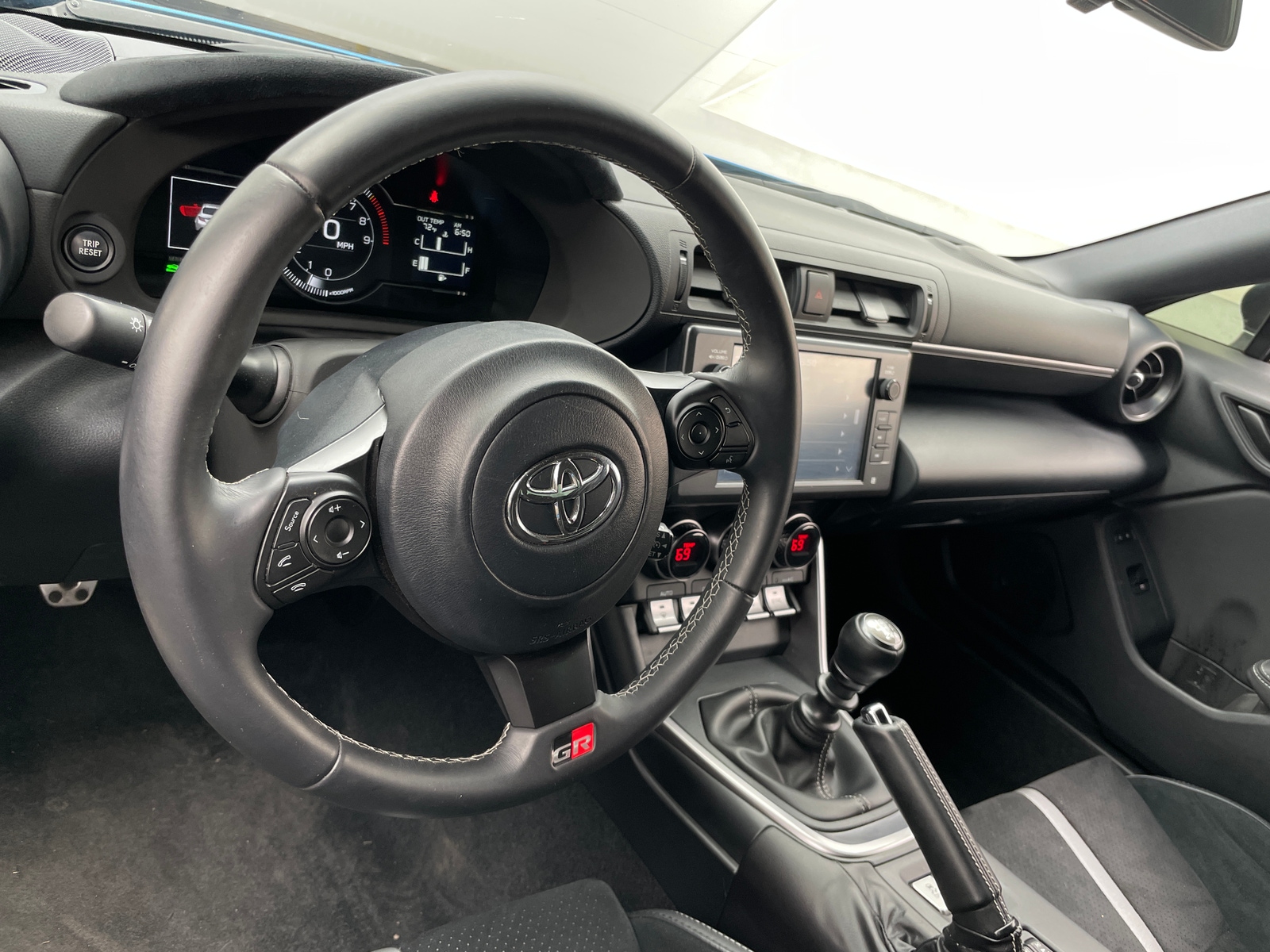 Thumbnail: 2023 Toyota GR86 - 3