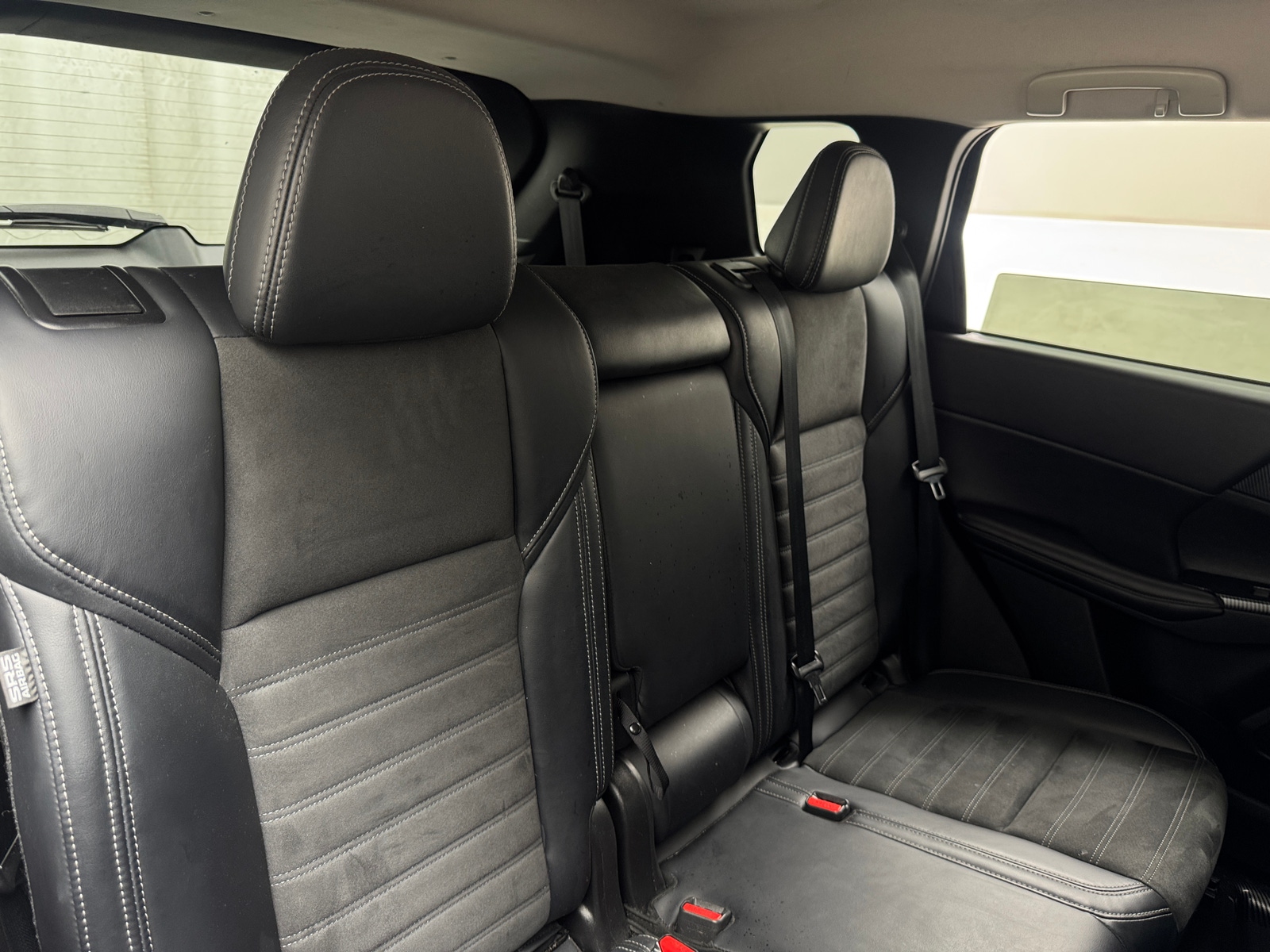 Thumbnail: 2023 Mitsubishi Outlander - 5