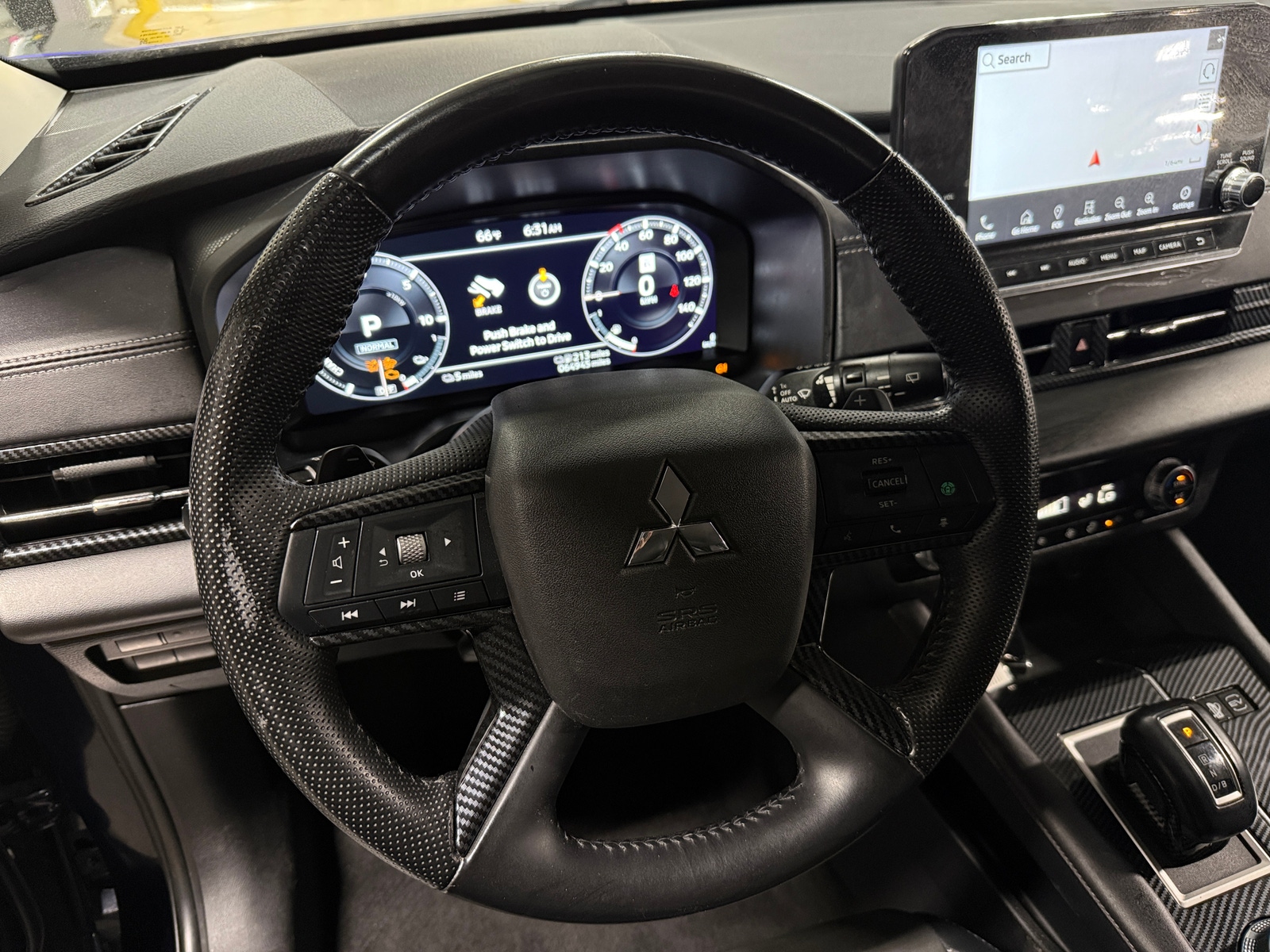 Thumbnail: 2023 Mitsubishi Outlander - 4