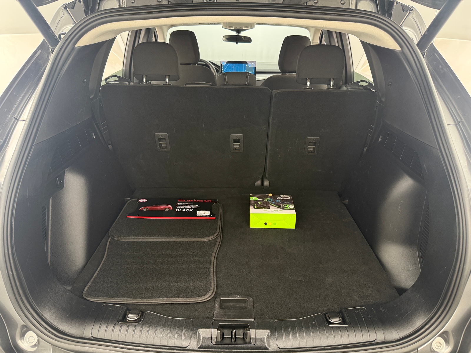 Thumbnail: 2023 Ford Escape - 7