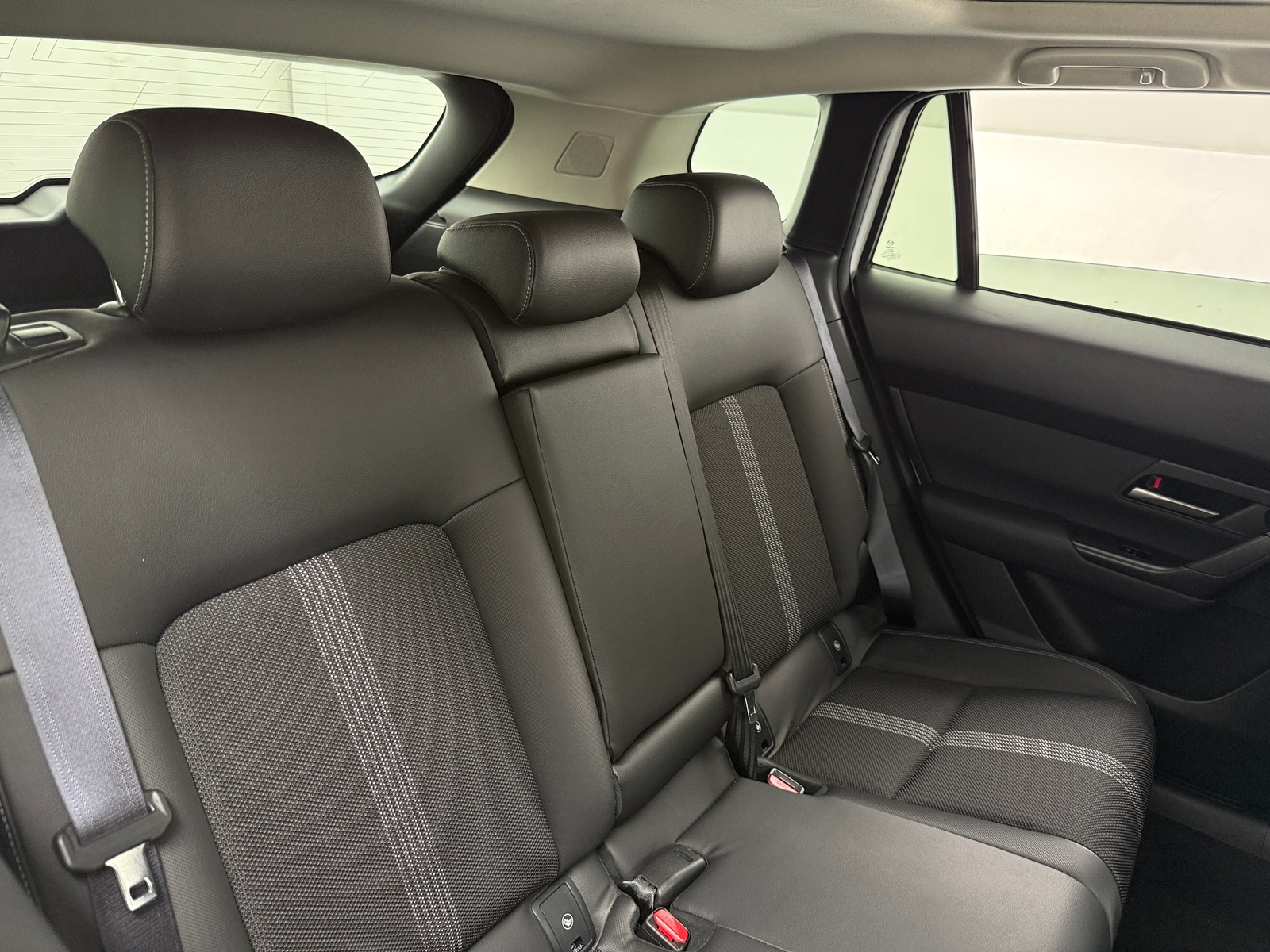 Thumbnail: 2025 Mazda CX-50 - 5