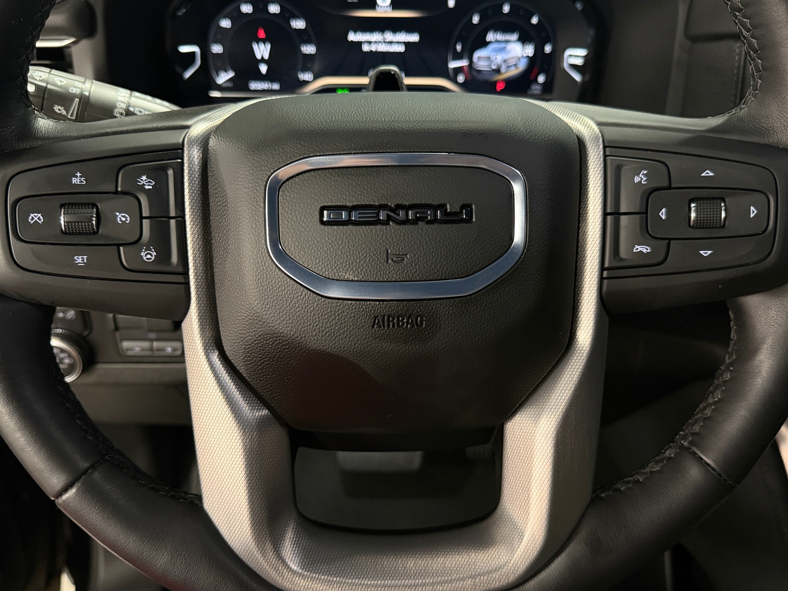Thumbnail: 2024 GMC Yukon XL - 4