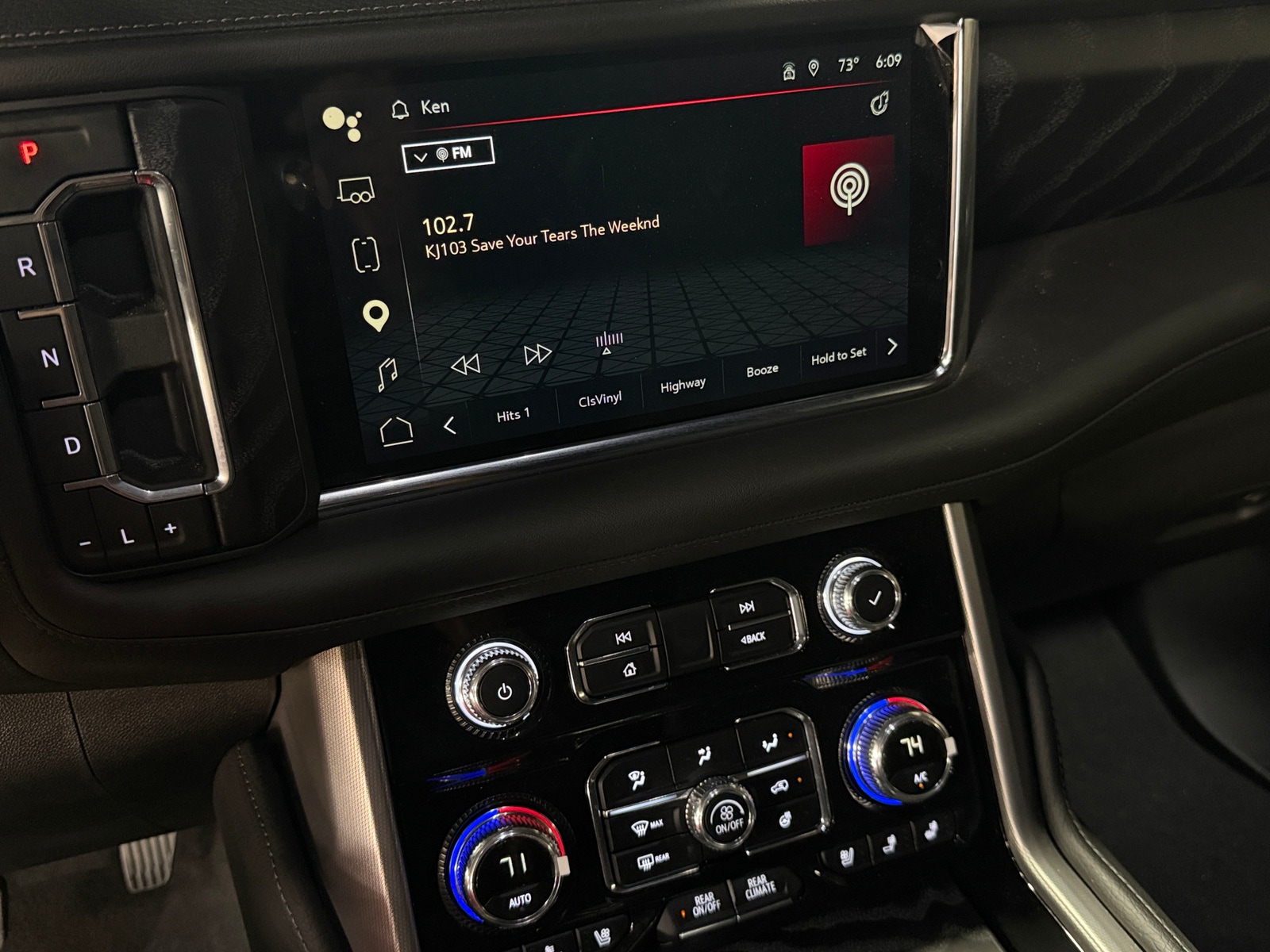 Thumbnail: 2024 GMC Yukon XL - 3