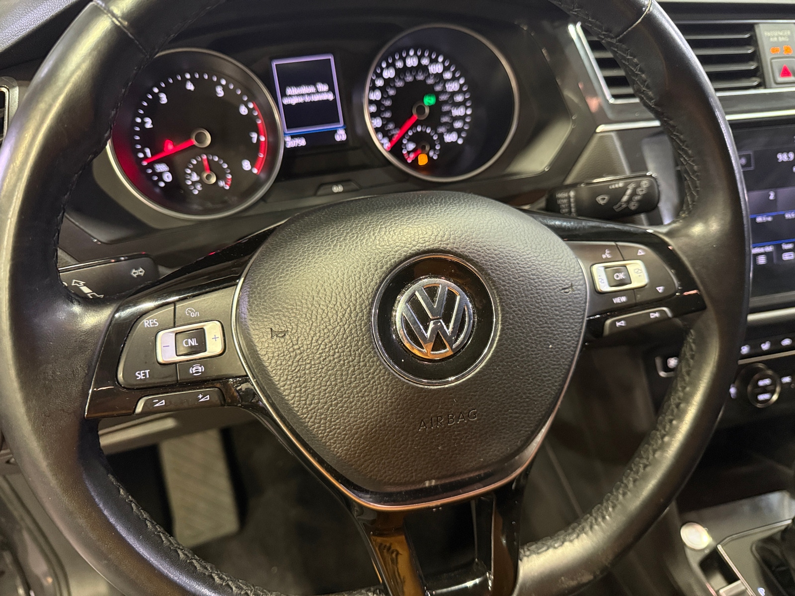 Thumbnail: 2019 Volkswagen Tiguan - 4