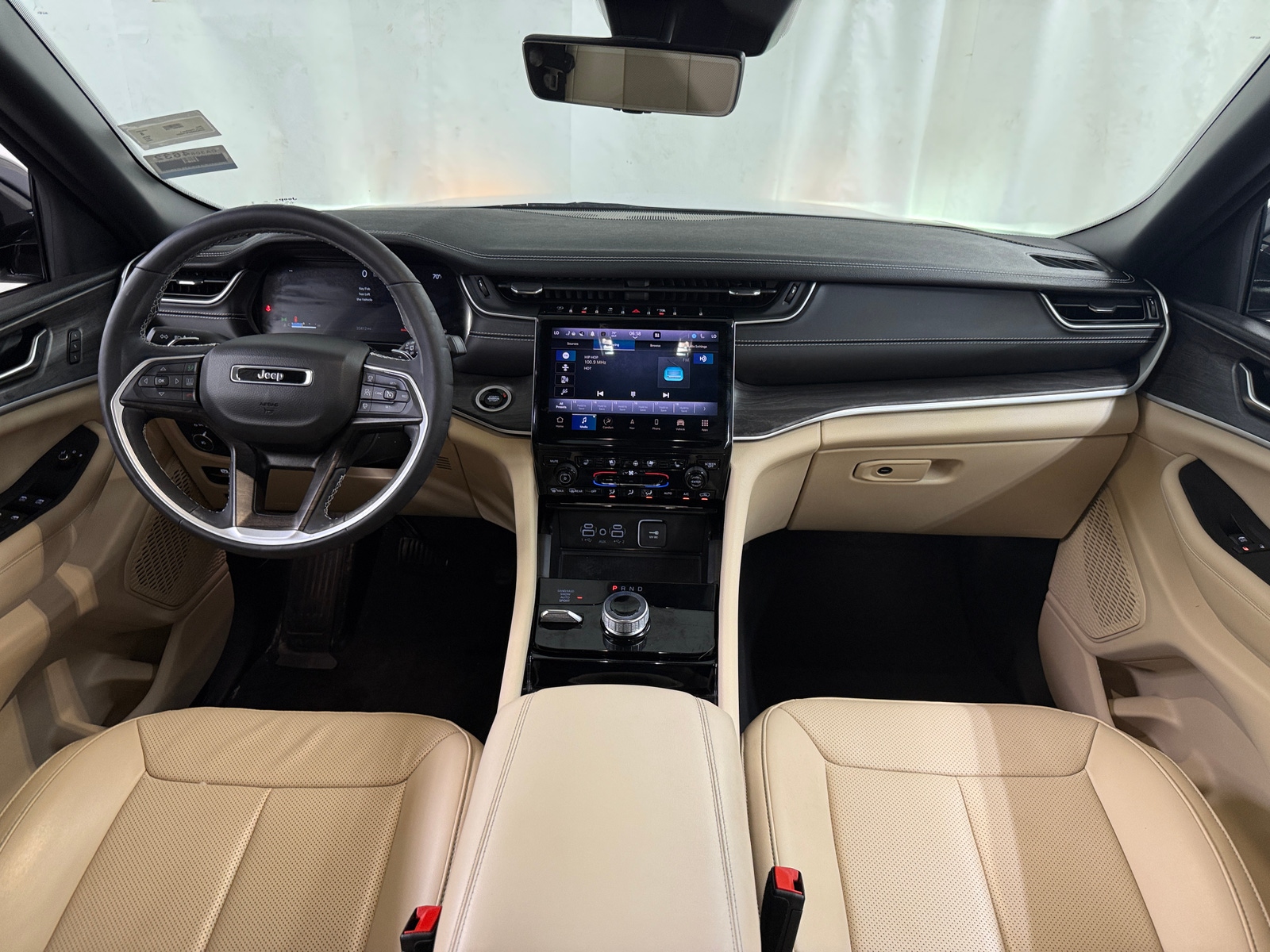 Thumbnail: 2023 Jeep Grand Cherokee L - 2