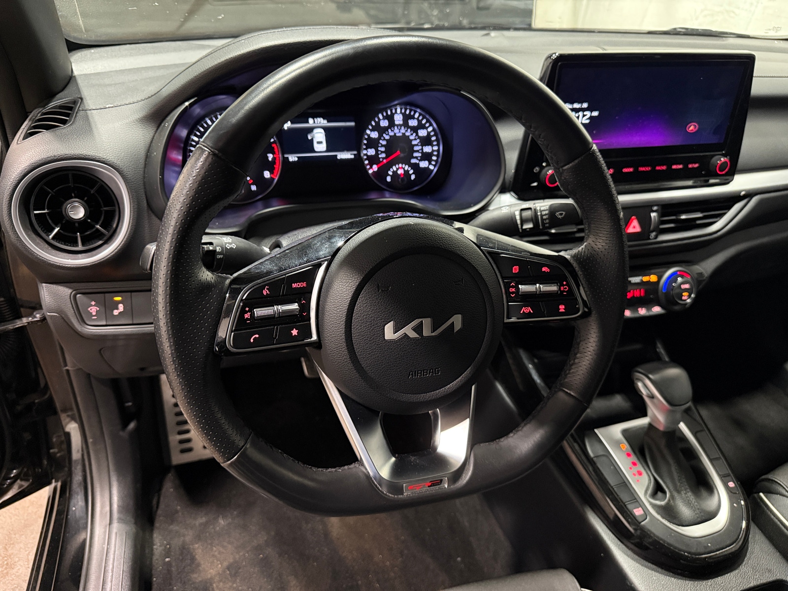Thumbnail: 2024 Kia Forte - 5