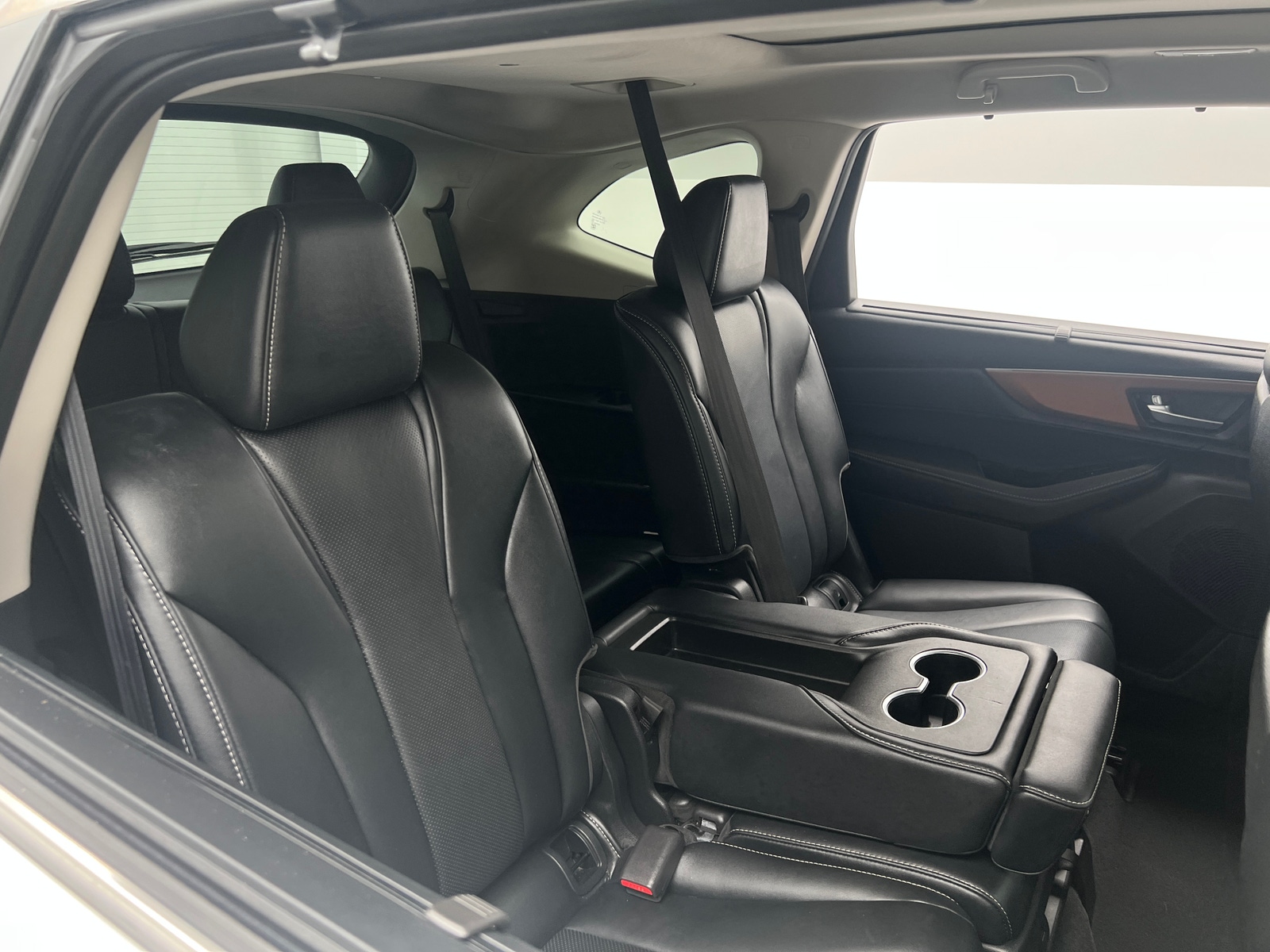 Thumbnail: 2022 Acura MDX - 5