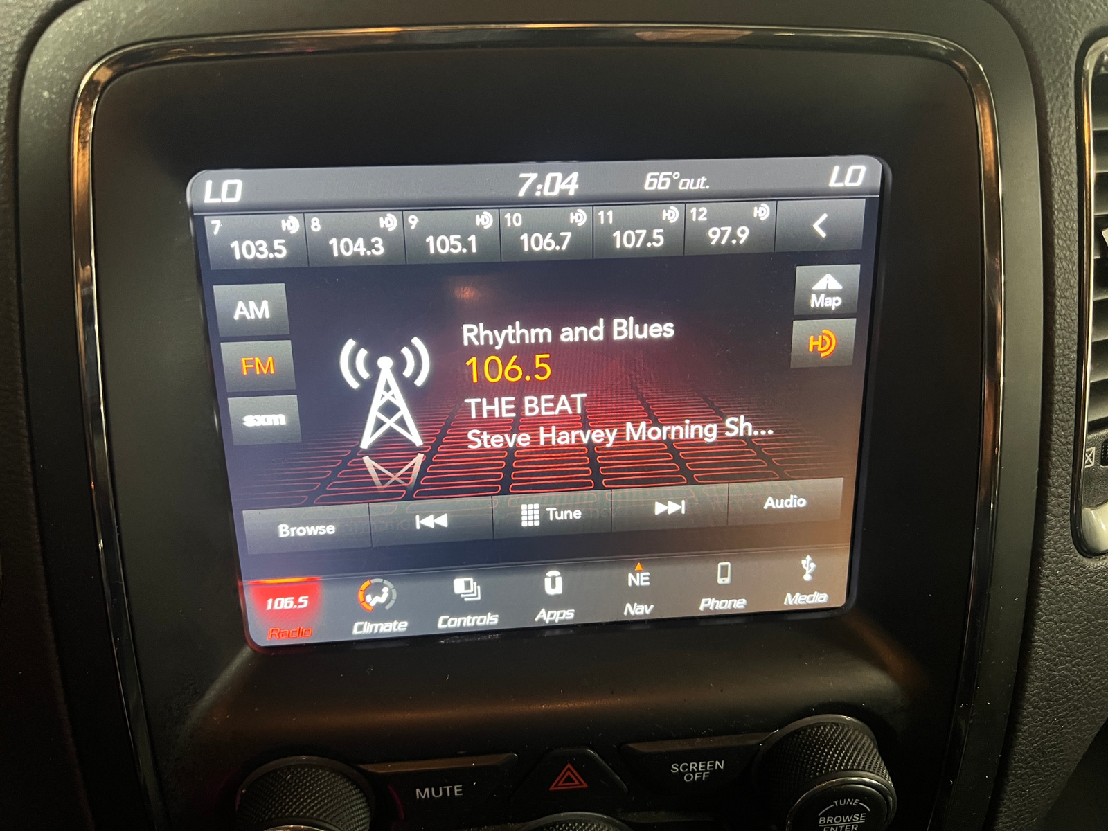 Thumbnail: 2019 Dodge Durango - 3