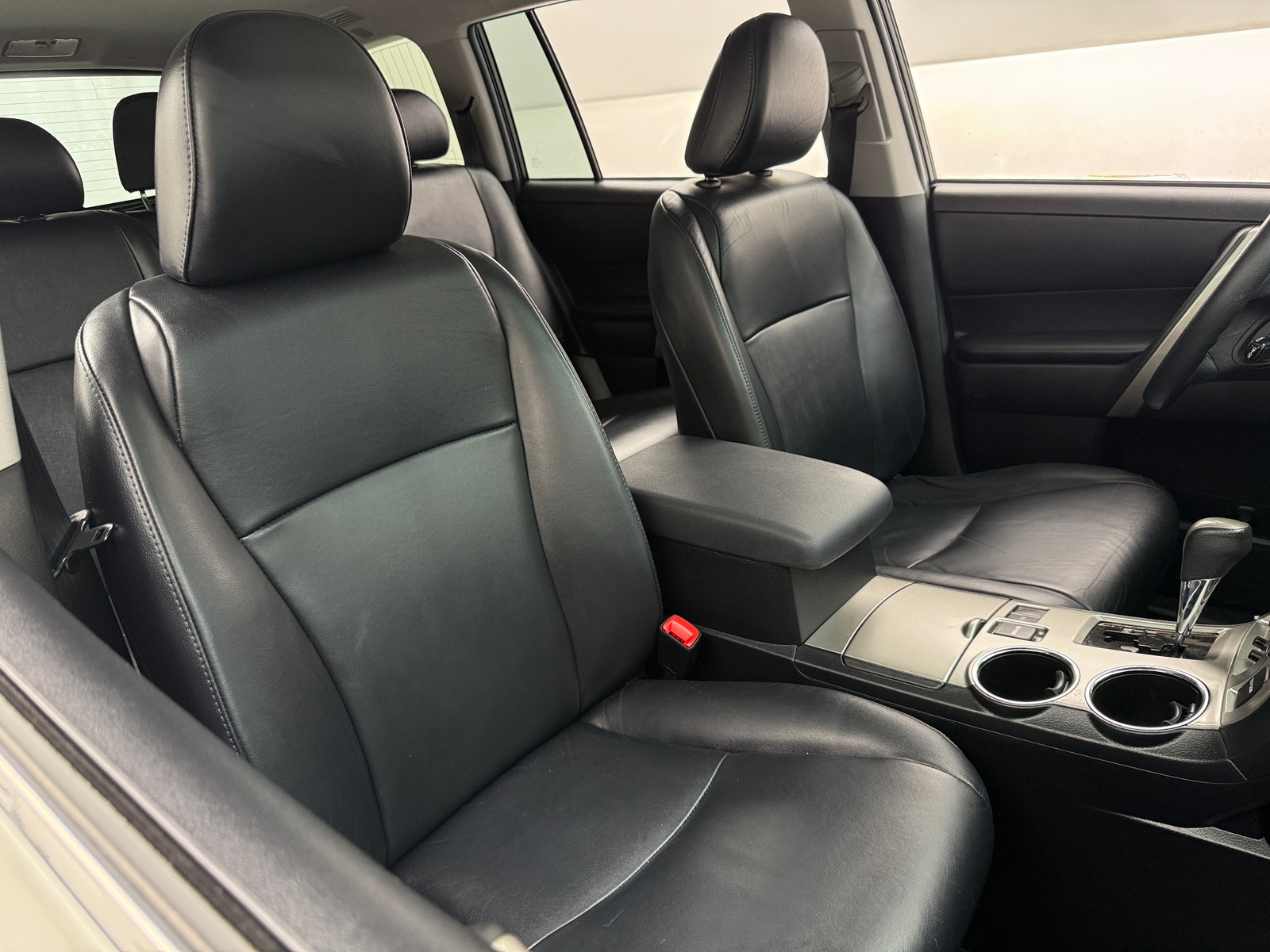 Thumbnail: 2012 Toyota Highlander - 2