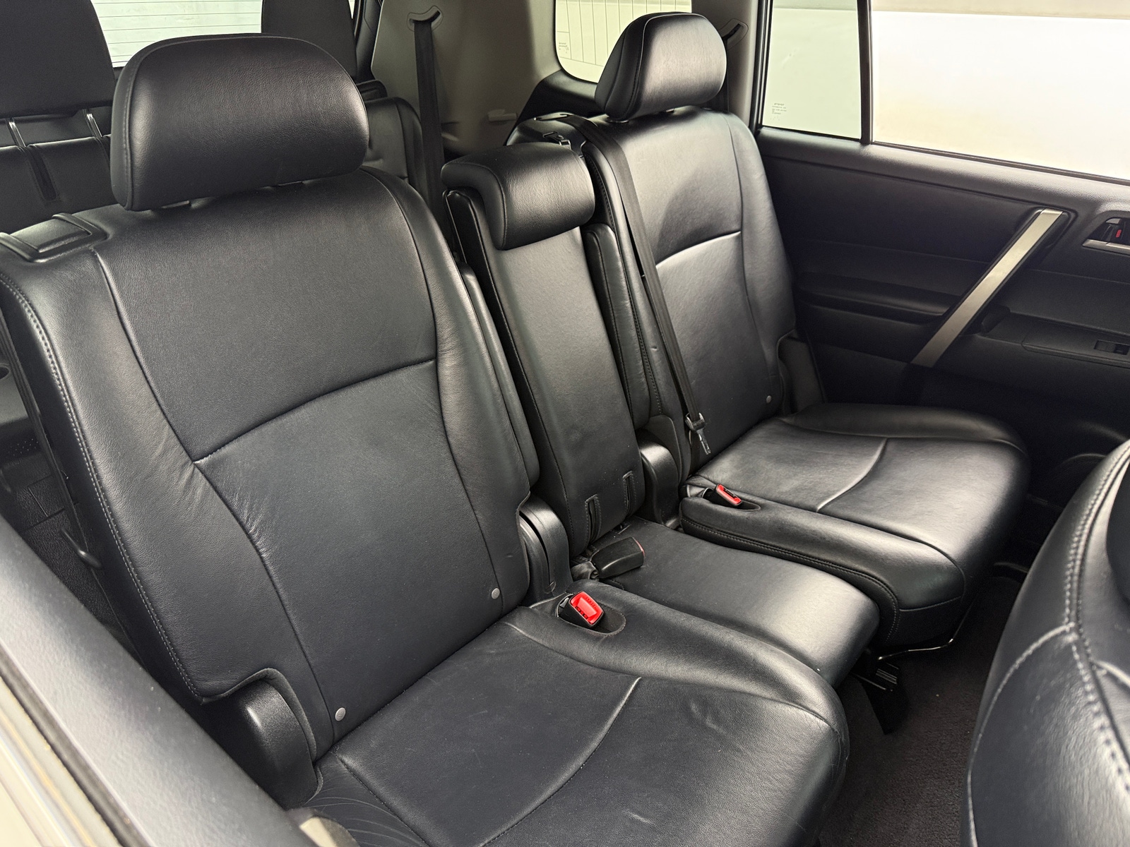 Thumbnail: 2012 Toyota Highlander - 6