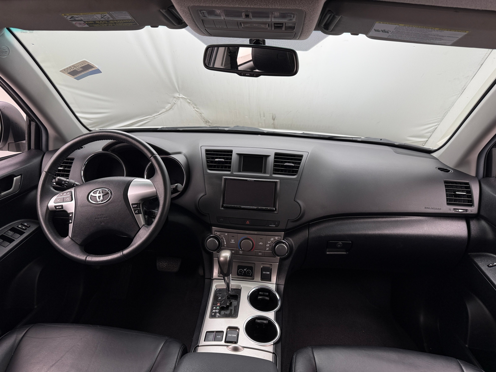 Thumbnail: 2012 Toyota Highlander - 3