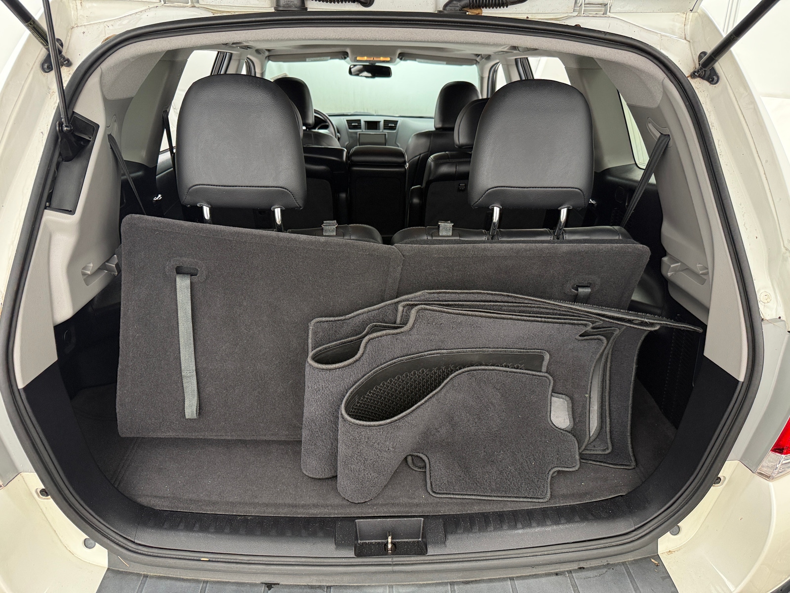 Thumbnail: 2012 Toyota Highlander - 7