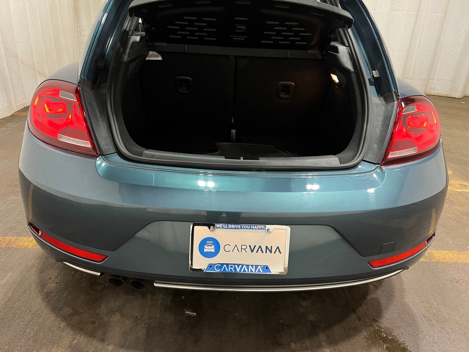 Thumbnail: 2018 Volkswagen Beetle - 7