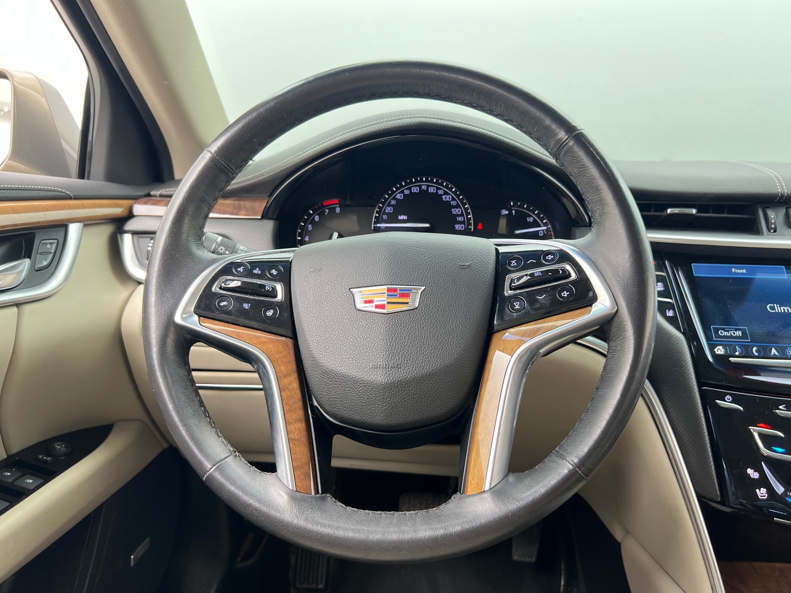 Thumbnail: 2019 Cadillac XTS - 4