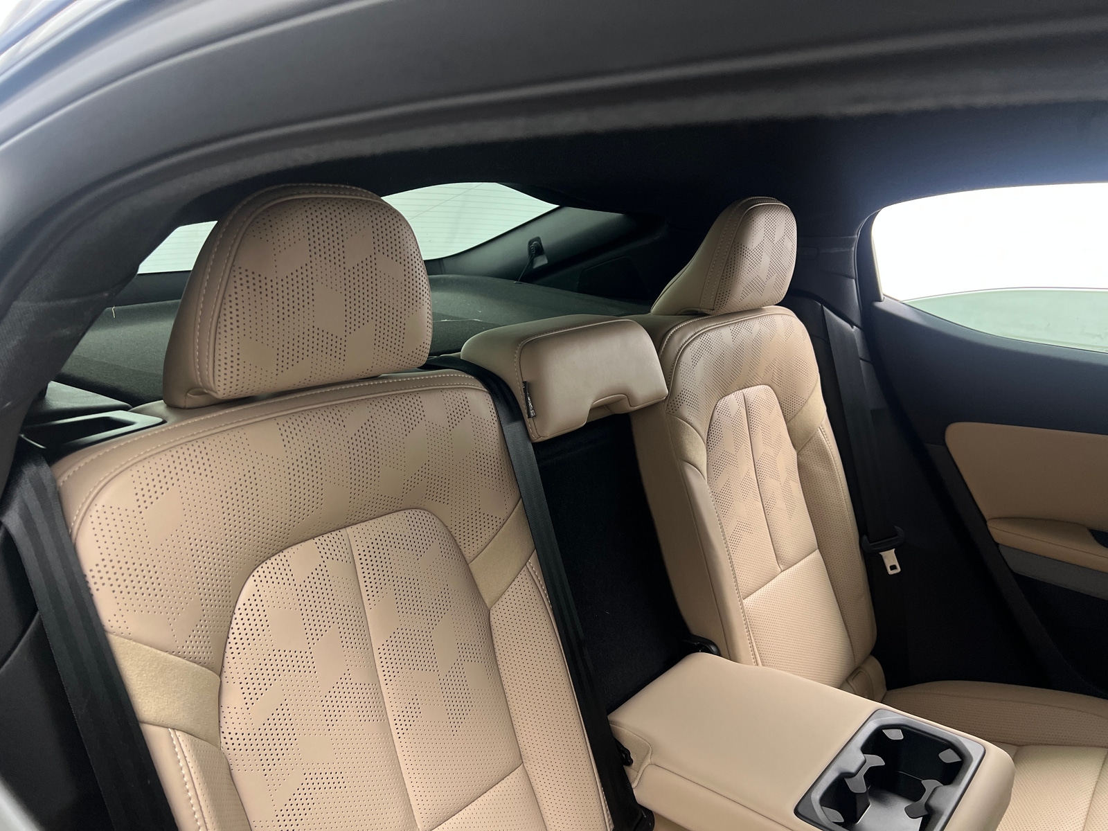 Thumbnail: 2022 Polestar 2 - 6