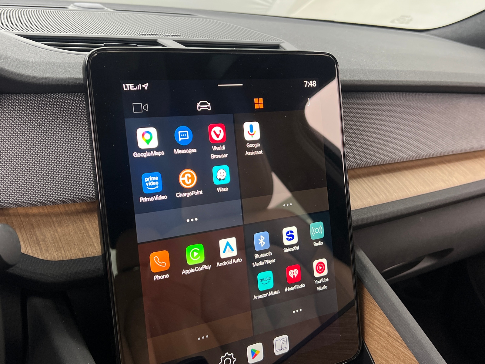 Thumbnail: 2022 Polestar 2 - 4