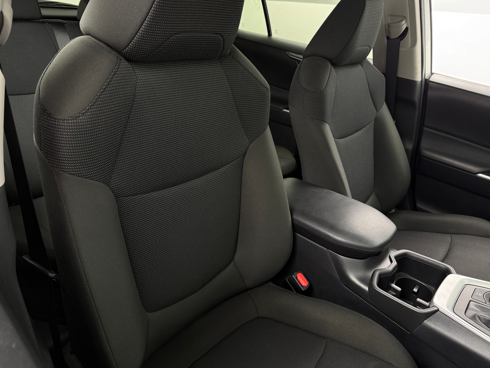 Thumbnail: 2025 Toyota RAV4 - 2