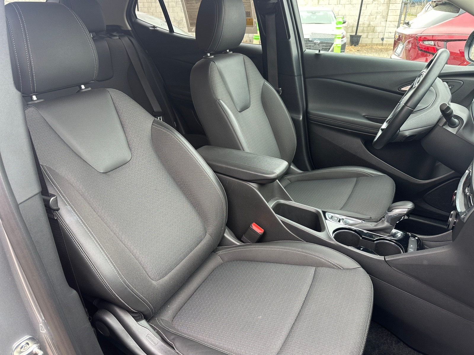 Thumbnail: 2025 Buick Encore GX - 2