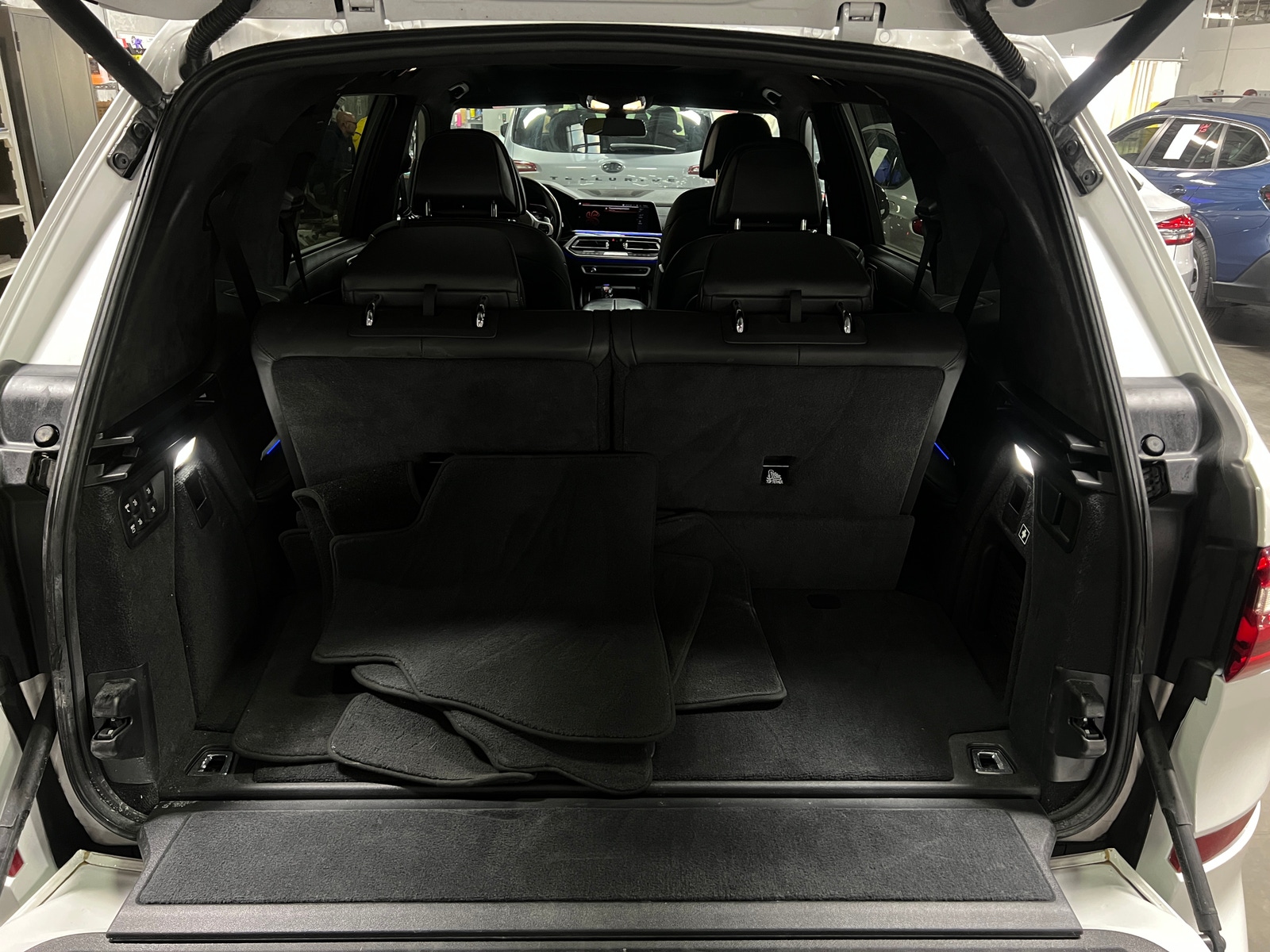 Thumbnail: 2020 BMW X7 - 6