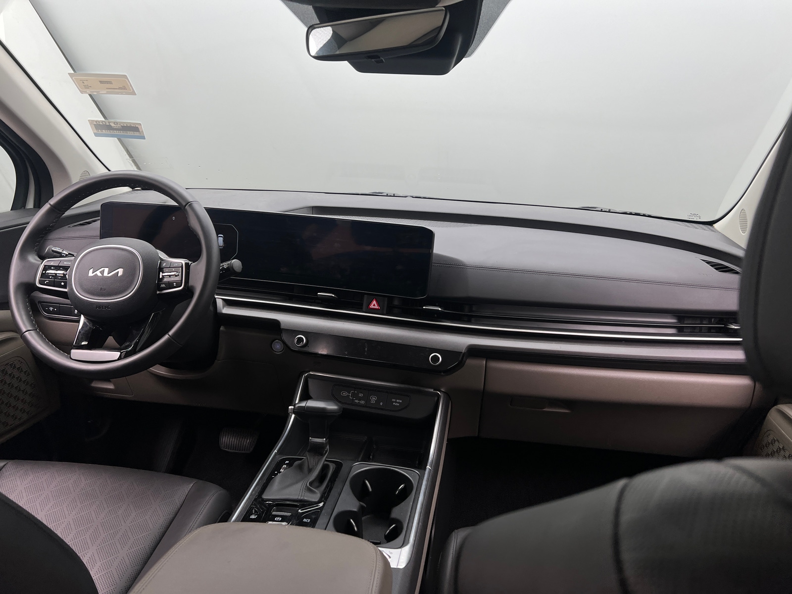 Thumbnail: 2025 Kia Carnival - 2