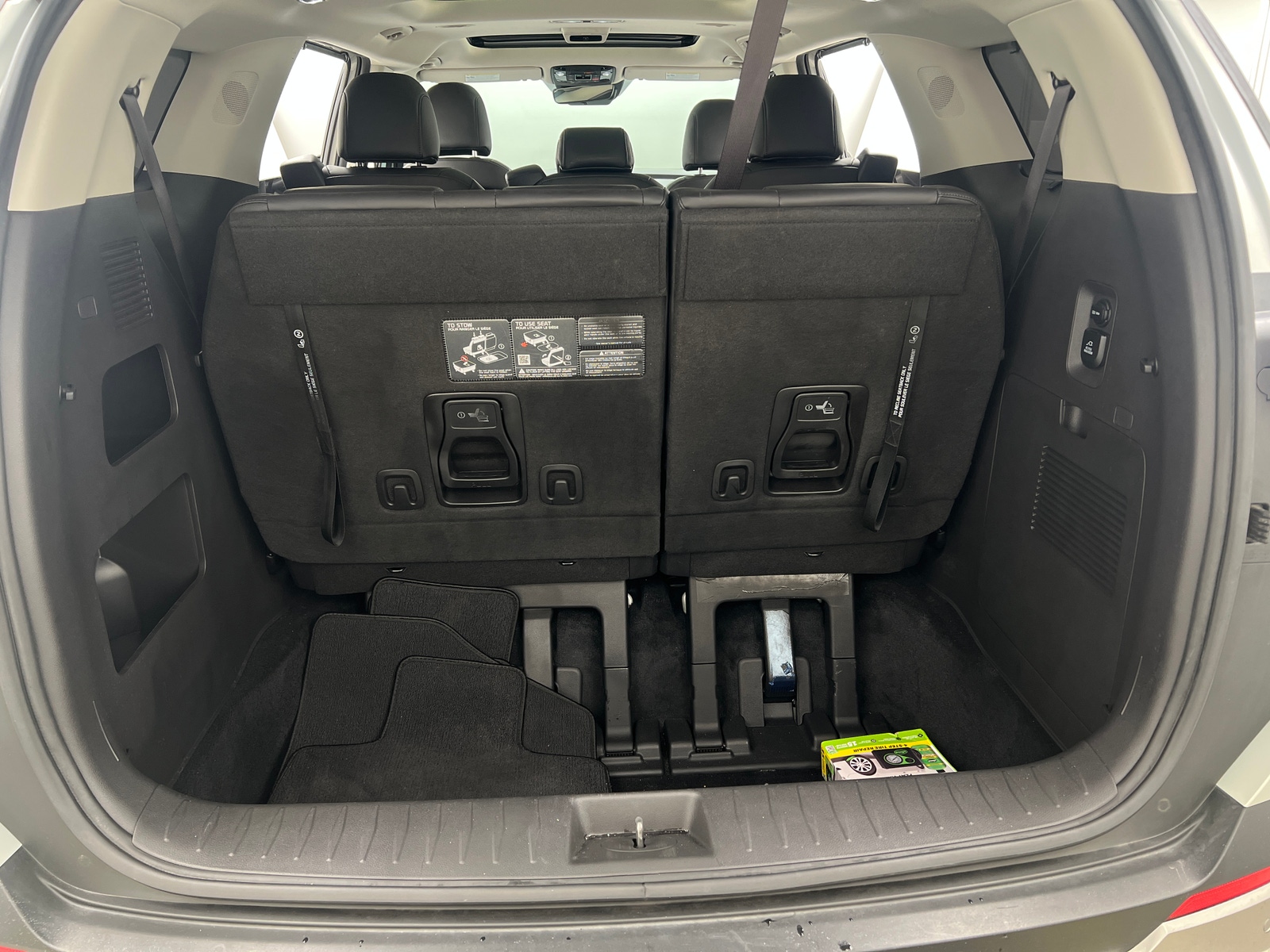 Thumbnail: 2025 Kia Carnival - 6