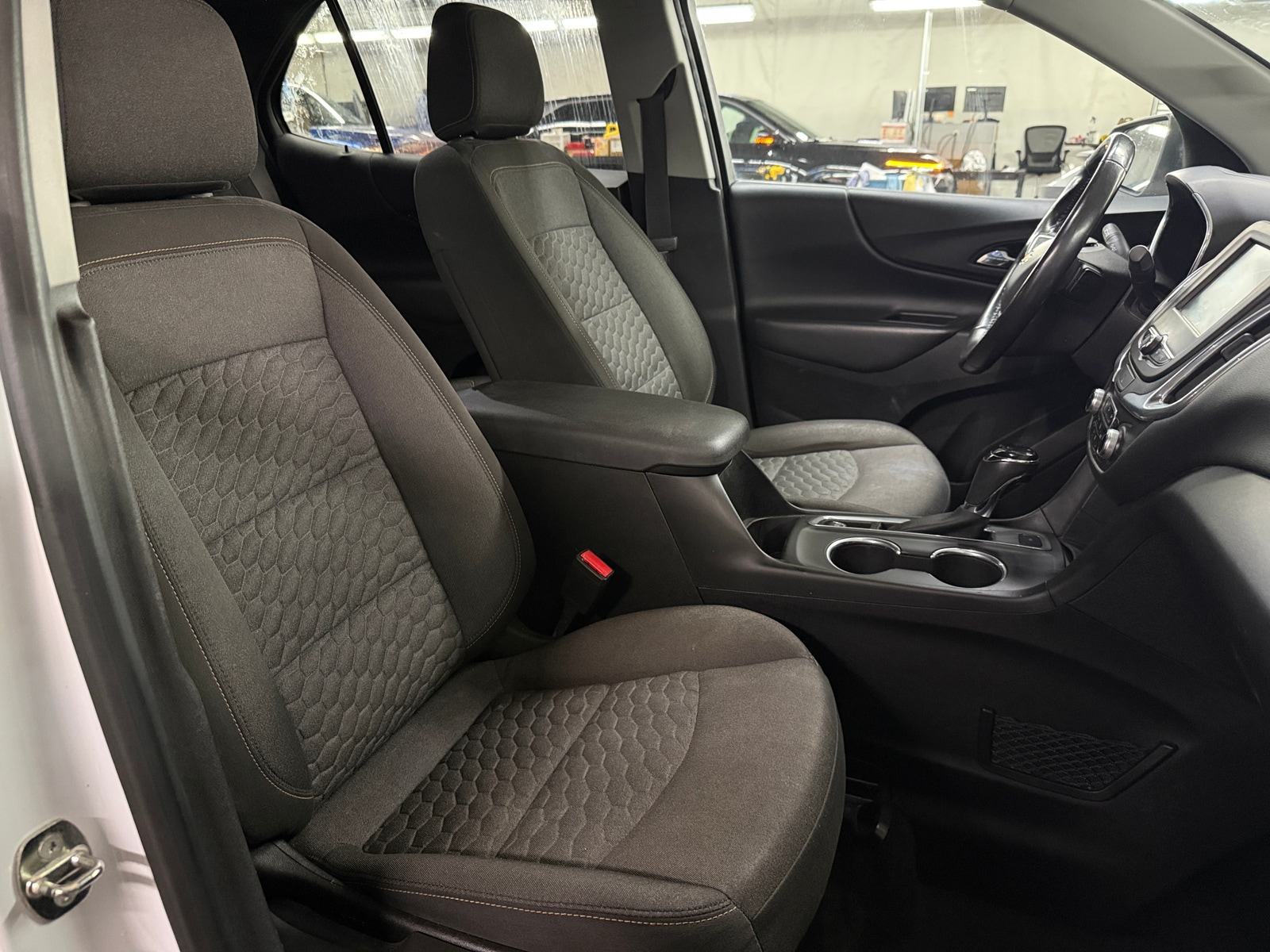 Thumbnail: 2018 Chevrolet Equinox - 2