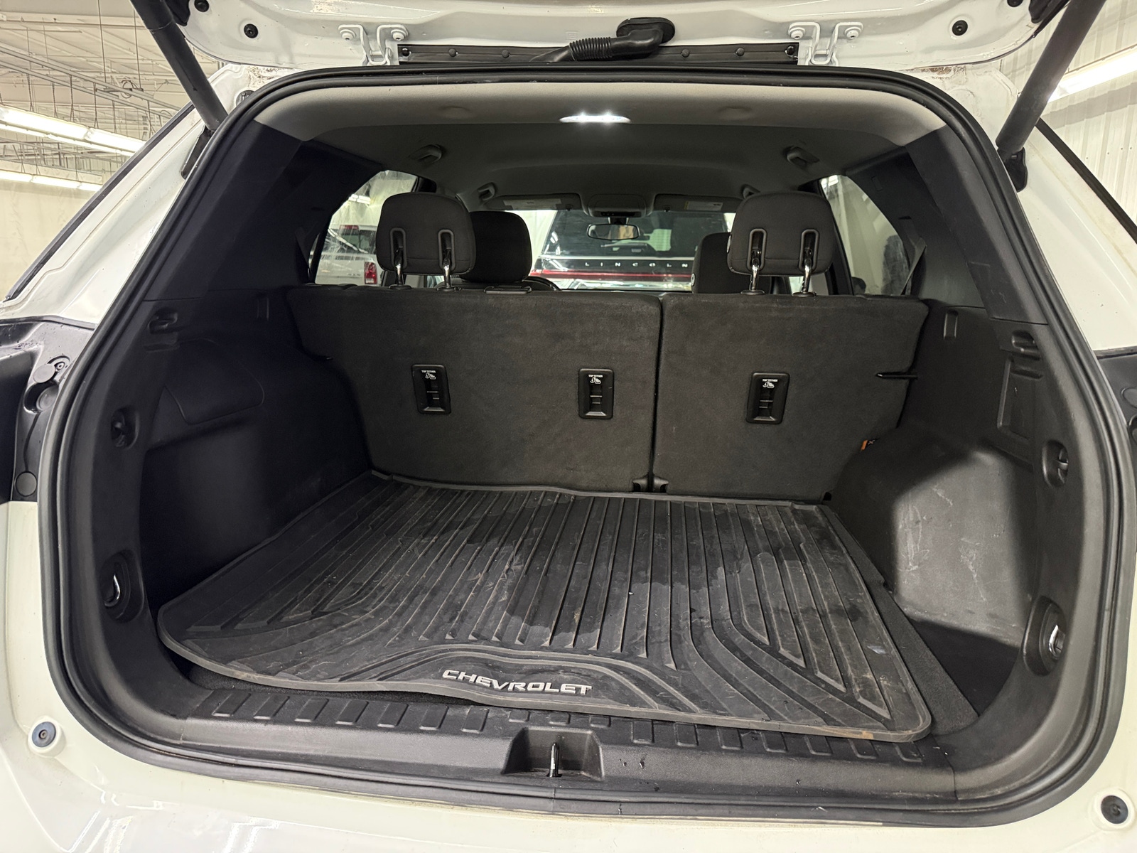 Thumbnail: 2018 Chevrolet Equinox - 7