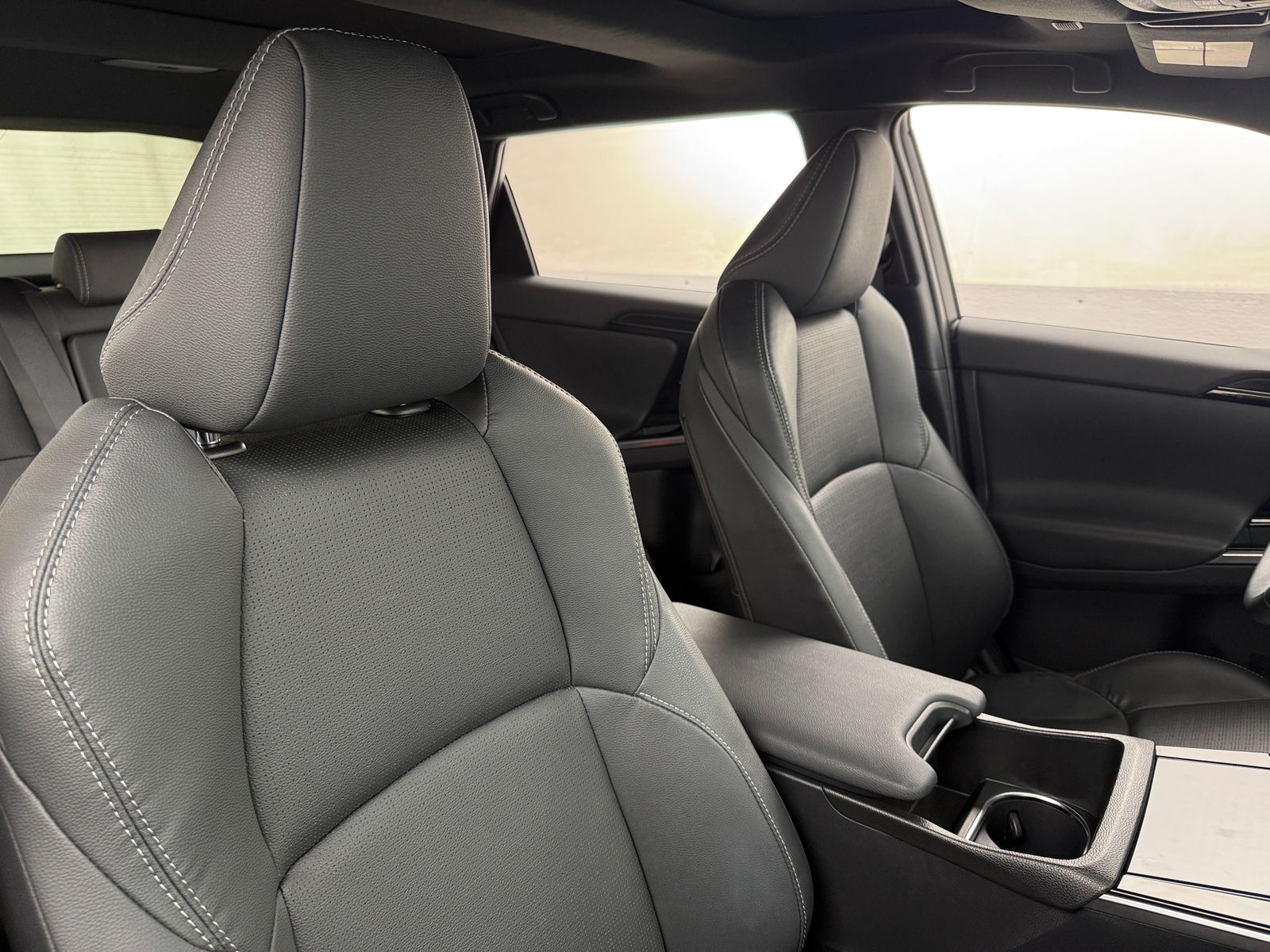 Thumbnail: 2023 Subaru Solterra - 2