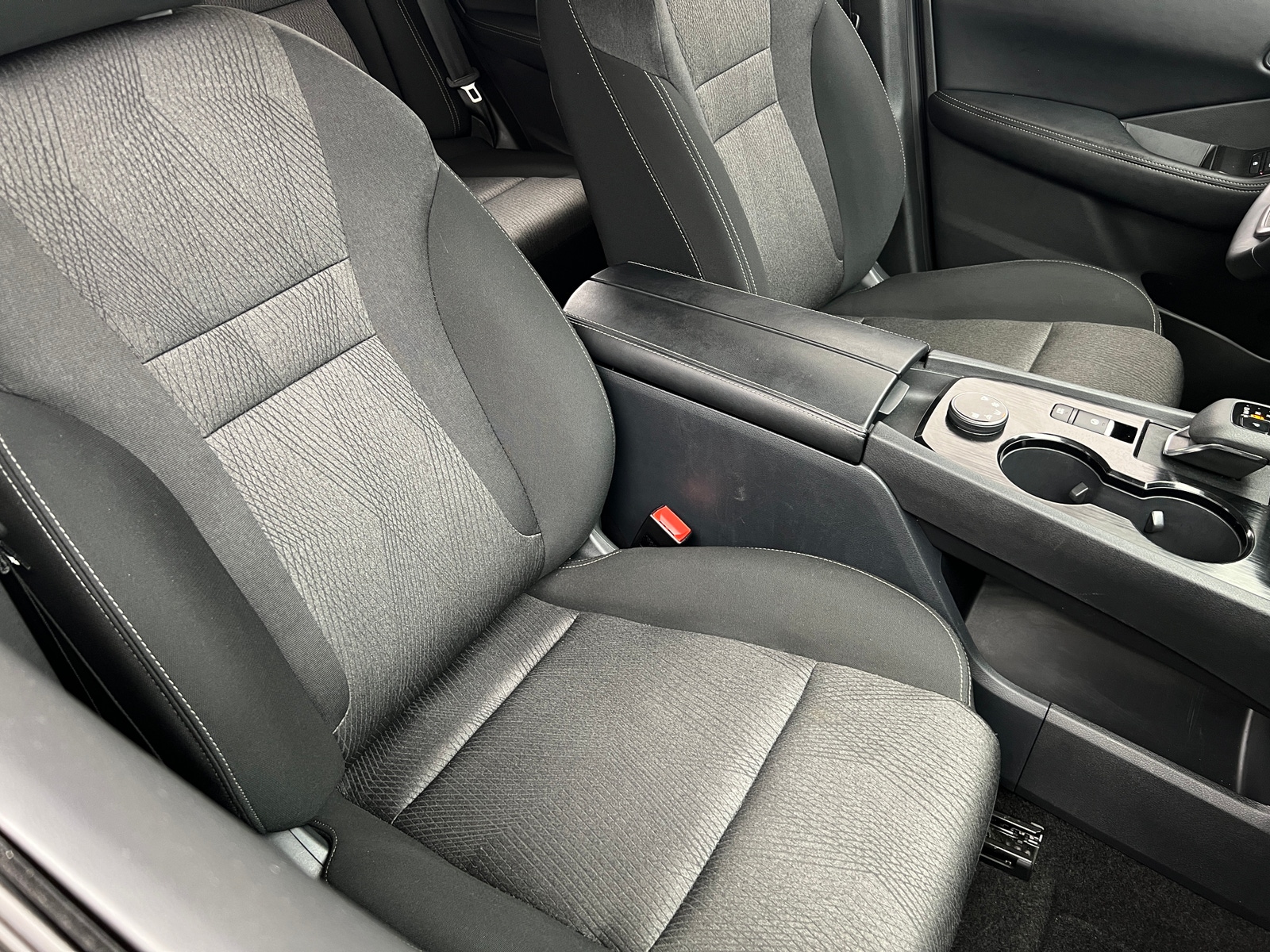 Thumbnail: 2025 Nissan Rogue - 2