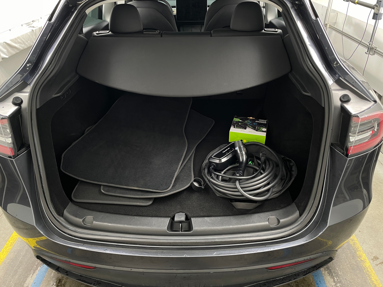 Thumbnail: 2023 Tesla Model Y - 6