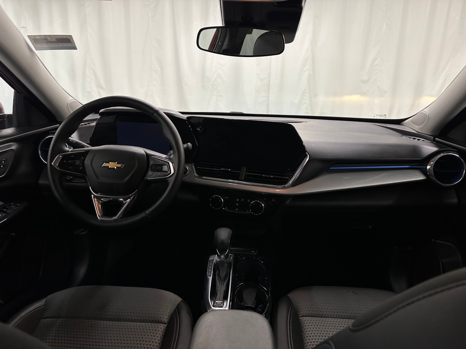 Thumbnail: 2025 Chevrolet Trax - 3