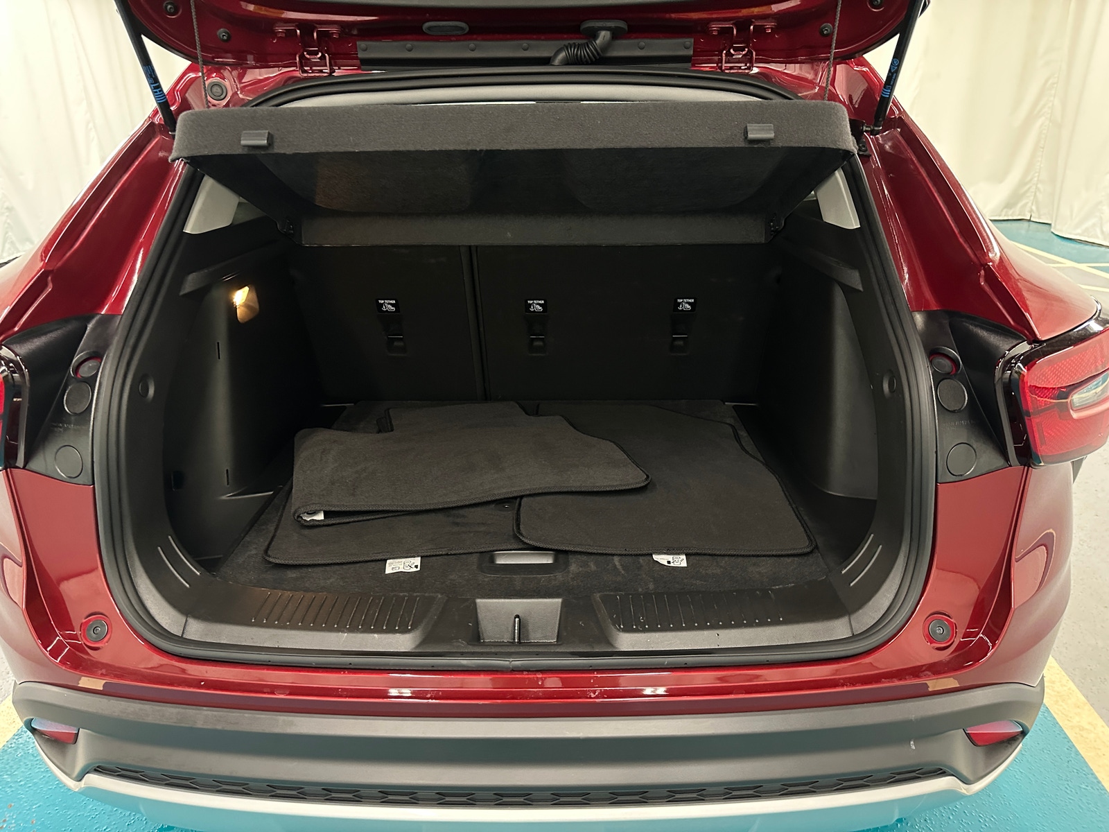 Thumbnail: 2025 Chevrolet Trax - 7