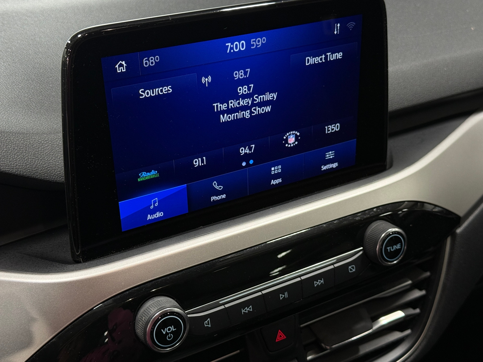 Thumbnail: 2020 Ford Escape - 4