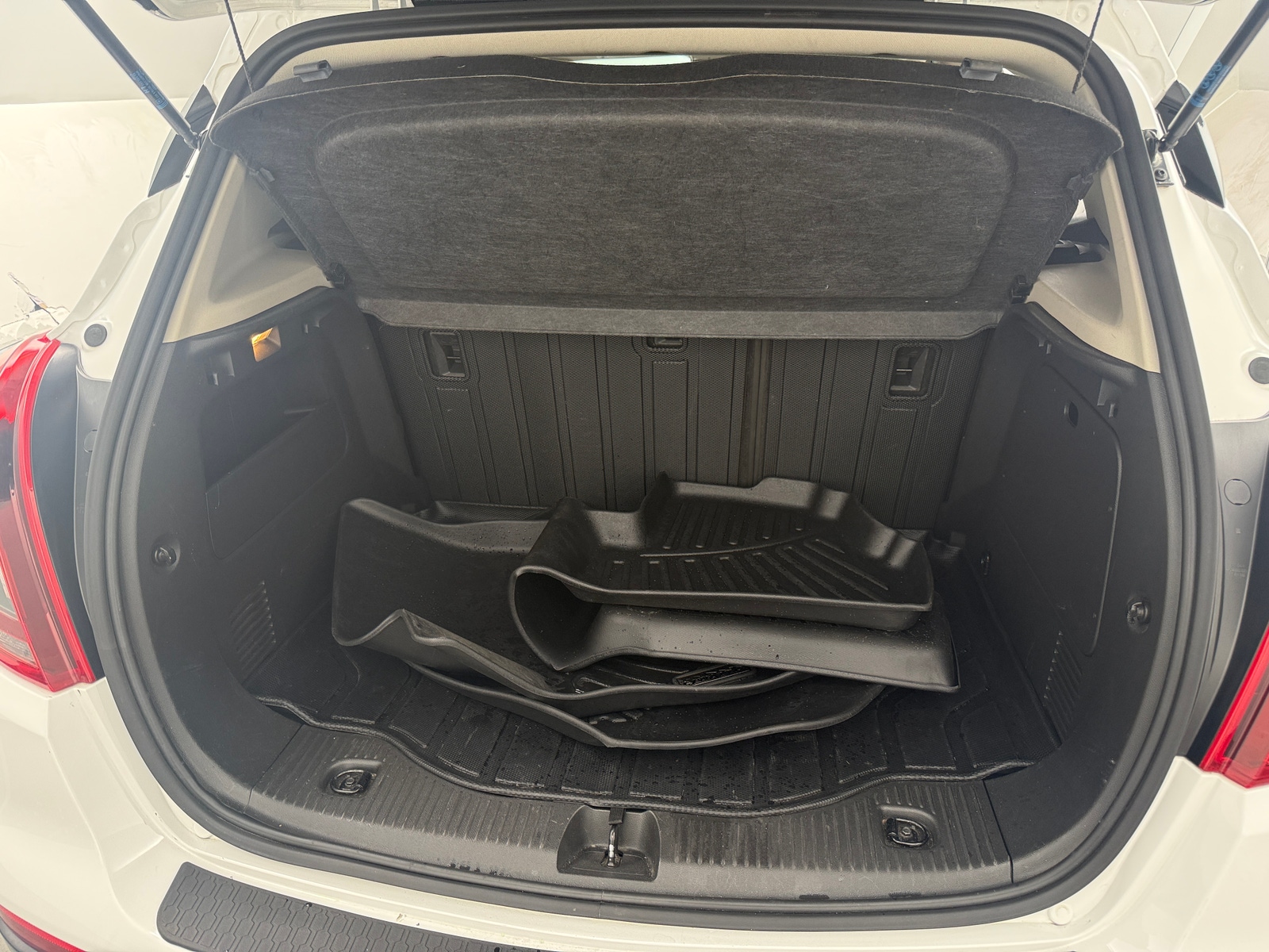 Thumbnail: 2019 Buick Encore - 7